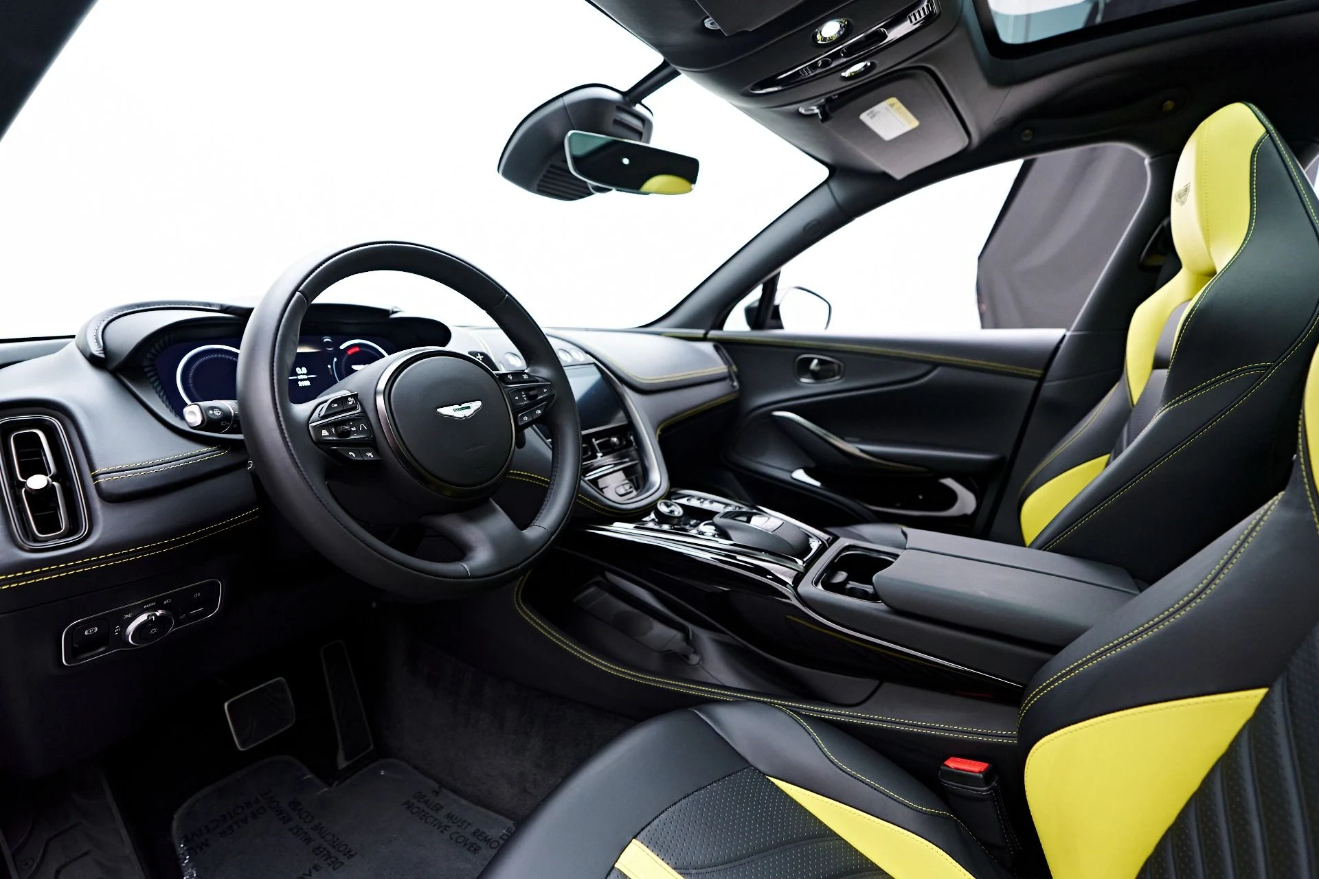 mph001_1654982474_Used_2024_Aston_Martin_DBX_707_1753235896_1cebcb58ba