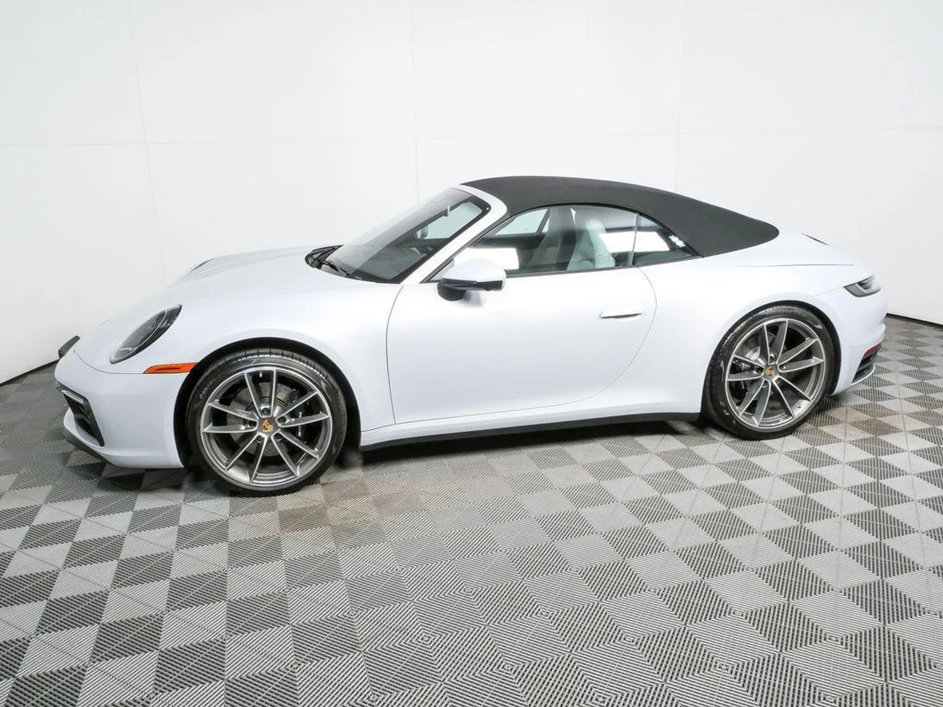 mph001_1667677566_AA_Sl_UT_7r_FO_70_L_Cg_4_XEC_Aatu_A_226f8786da