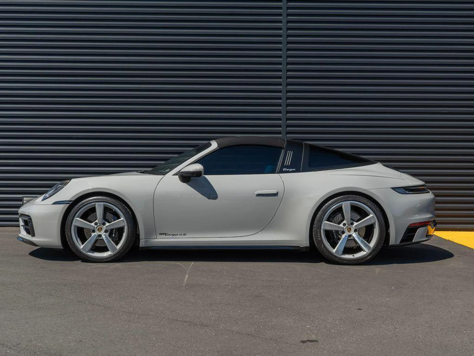 mph001_1667684725_yyx_G_Eyj_CU_3_N3_Tf_Pj_P_Wl_Tg_R9_SY_0_I_b9a6c95ab4