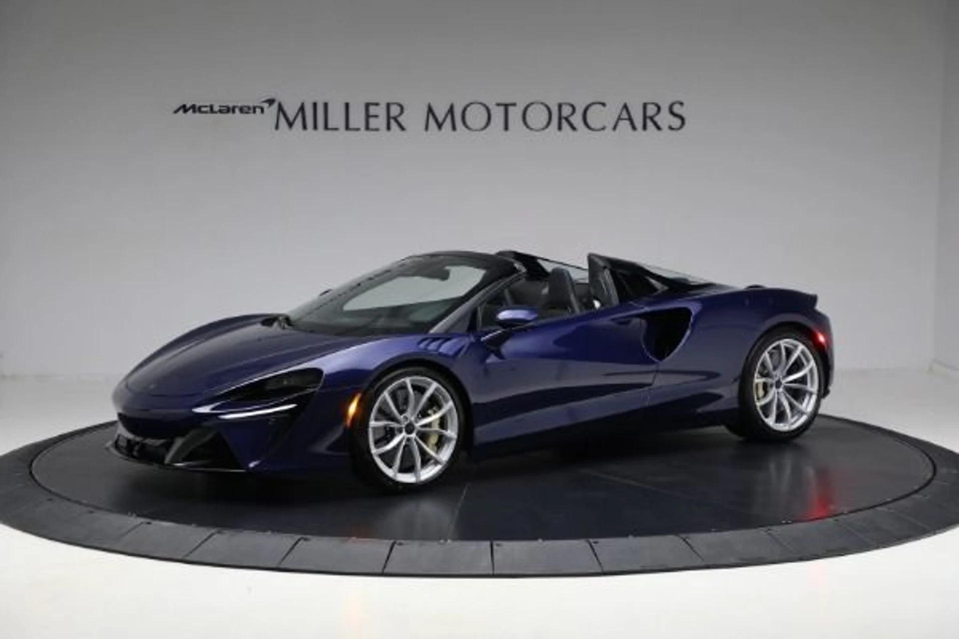 mph001_1673453270_New_2025_Mc_Laren_Artura_Spider_Tech_Lux_a8508576e5