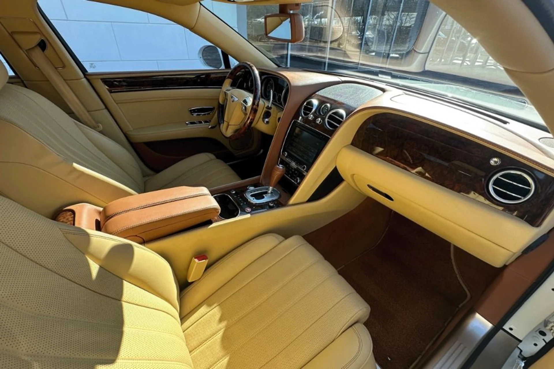 mph001_1684614688_Used_2014_Bentley_Flying_Spur_1773932155_832fc31397