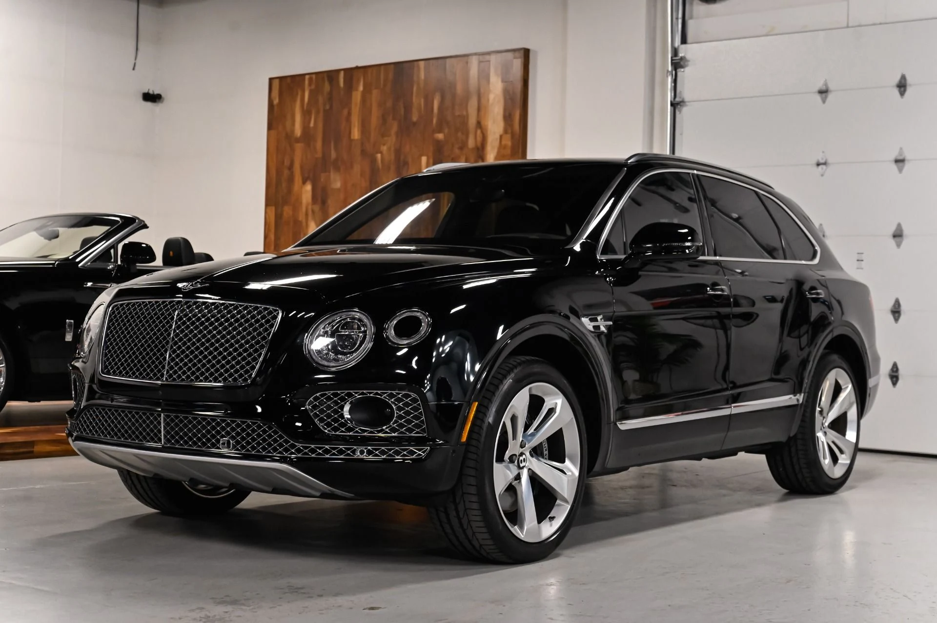 mph001_1688486964_Used_2017_Bentley_Bentayga_W12_1791395440_711f300bc9