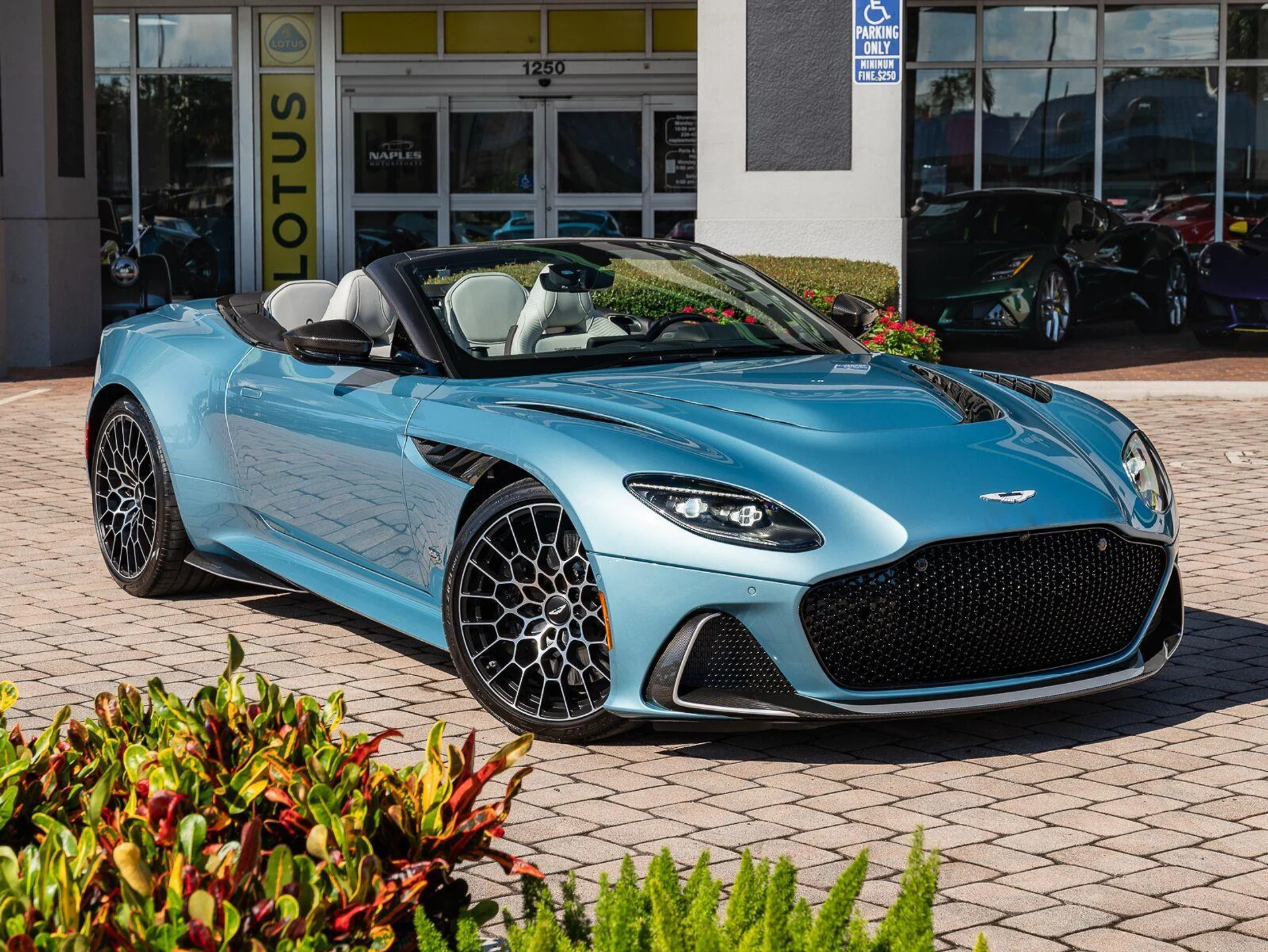 mph001_16890545_Used_2023_Aston_Martin_DBS_770_Ultimate_1792180984_8c93a4df76