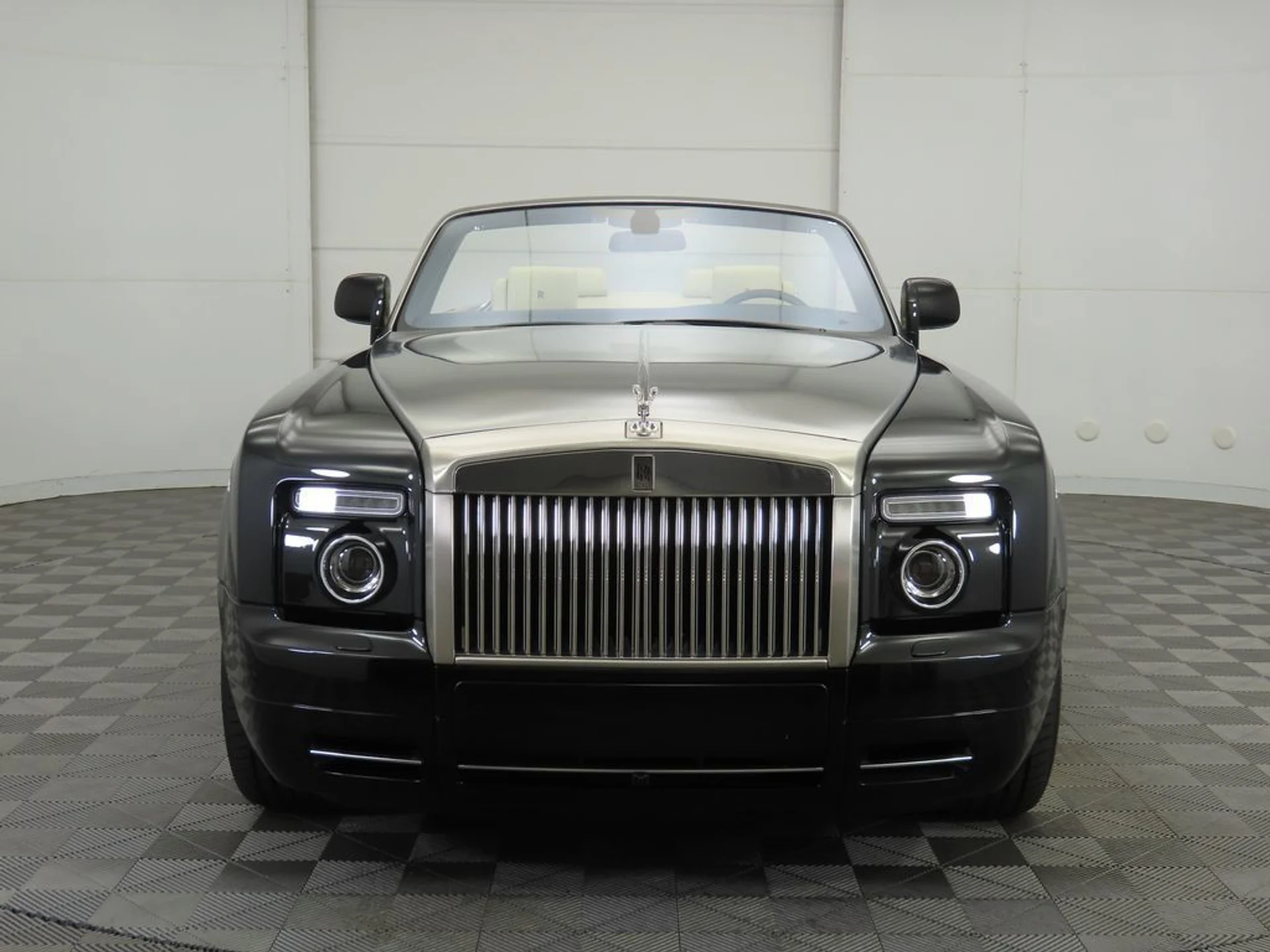 mph001_1691134243_used_2012_rolls_royce_phantom_coupe_2drdrophead_8119_22959977_2_1024_ab03b2625d
