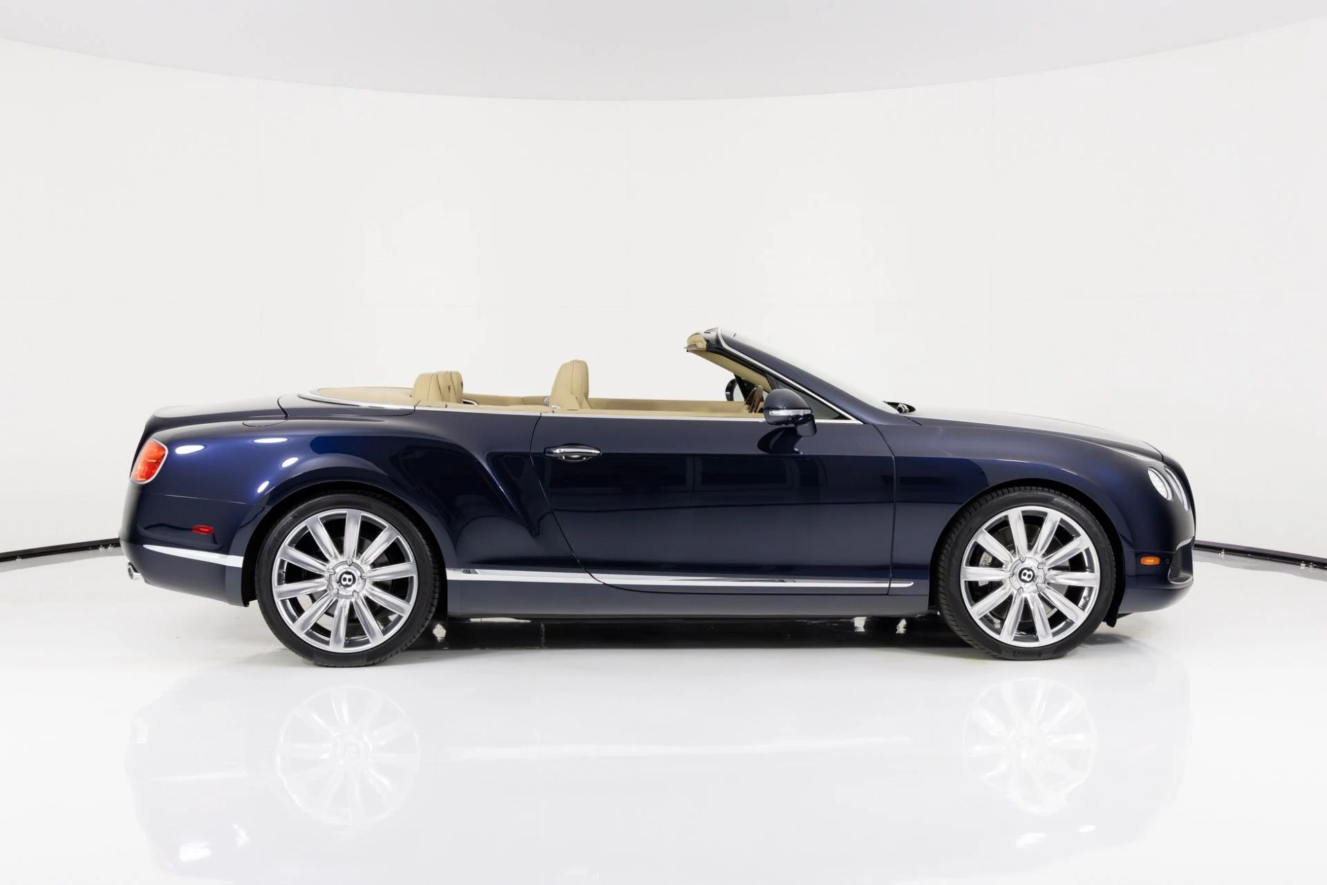 mph001_1695163326_Used_2014_Bentley_Continental_GT_V8_1766612354_3516b498d5