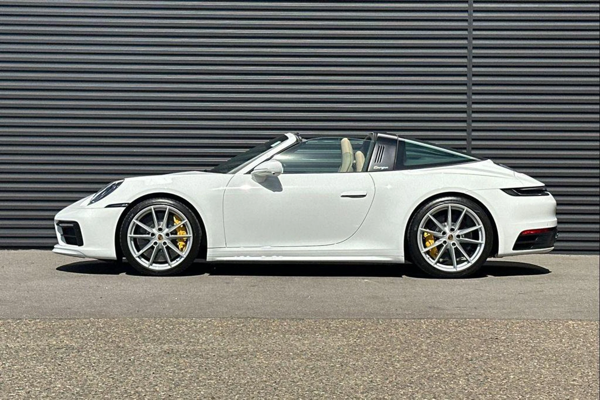 mph001_1701560998_q9_CM_Yn4yi_Yy_ZA_Szmc_Fkx_Xc_6_Mm8_1f25f43f0c