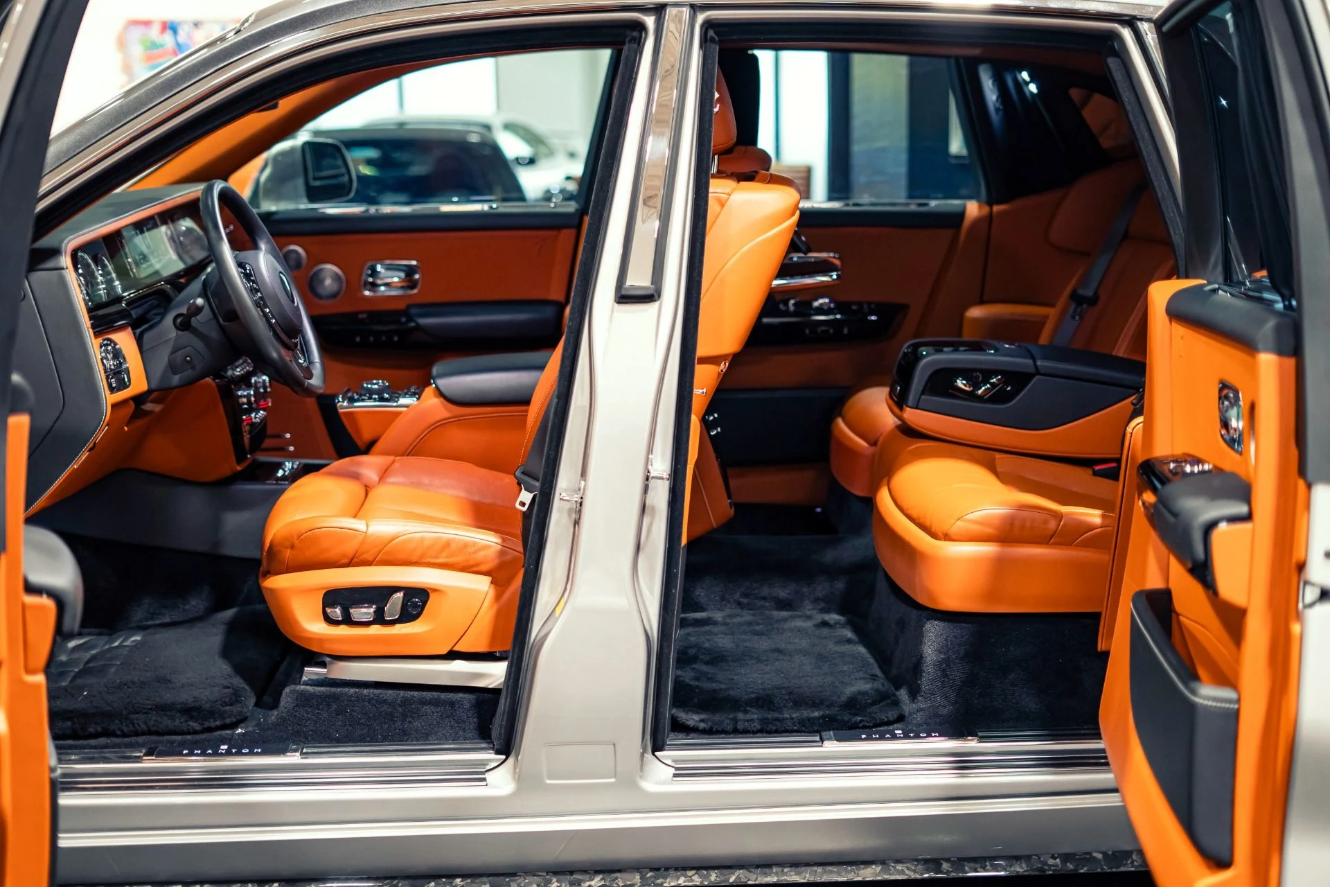 mph001_171801643_Used_2018_Rolls_Royce_Phantom_Mansory_Edition_1780351839_11600b5fda