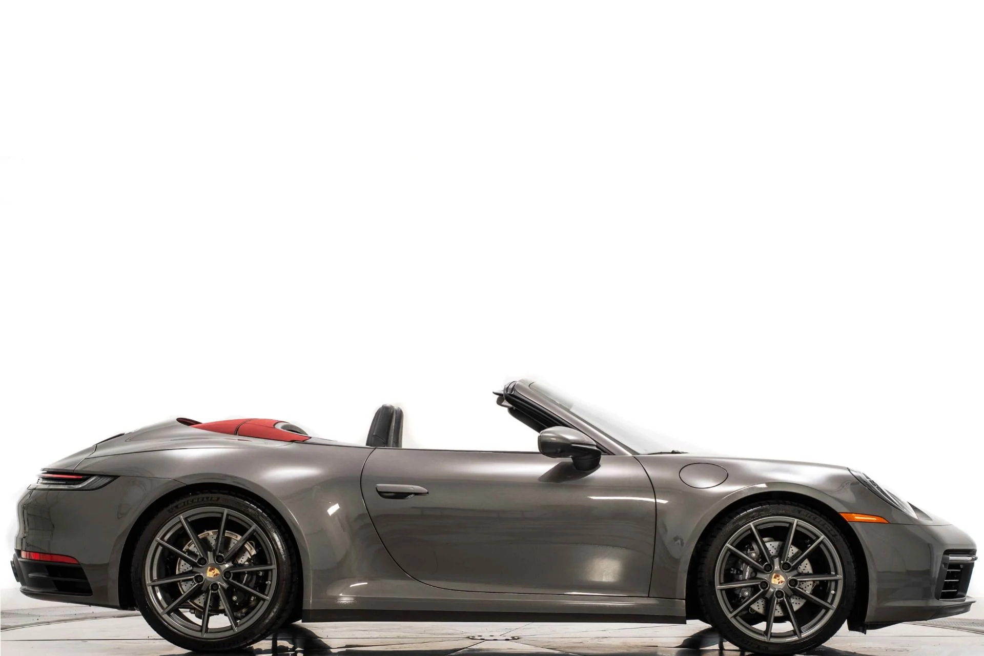 mph001_1718258830_Used_2024_Porsche_911_Carrera_Cabriolet_1758206990_8d8c6bbe21