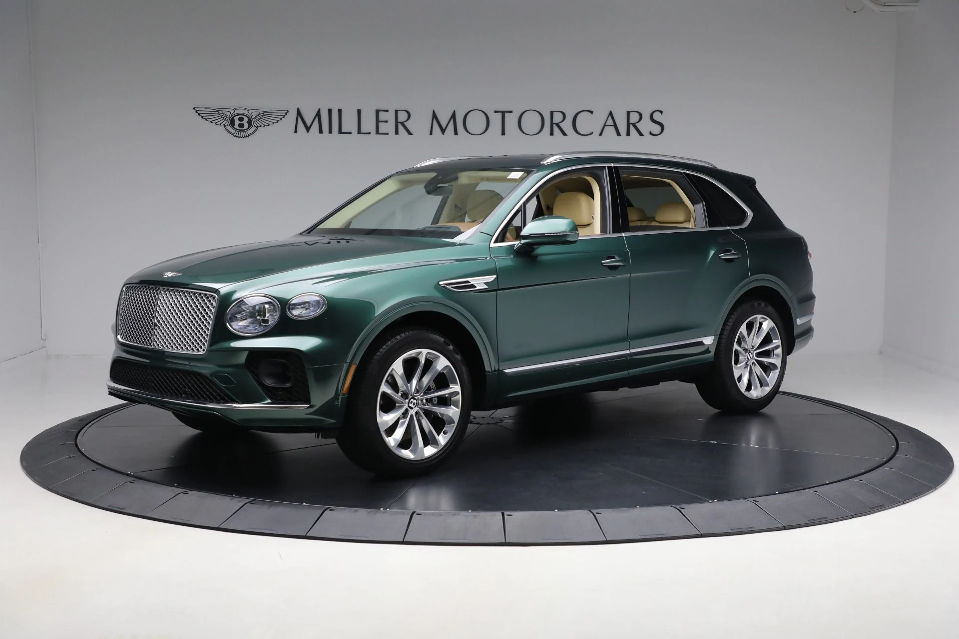 mph001_1720211673_Used_2023_Bentley_Bentayga_V8_e8240a8e3e