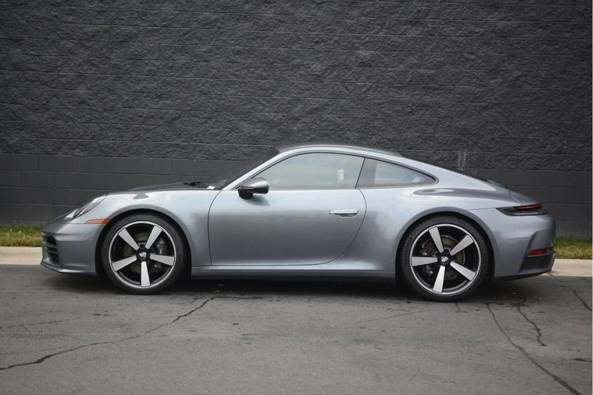 mph001_1729904375_c_Kq_F1z_Uf_Jk_Ff_IPAK_95_Op_Pa_IY_Bvo_05f1a6dd23