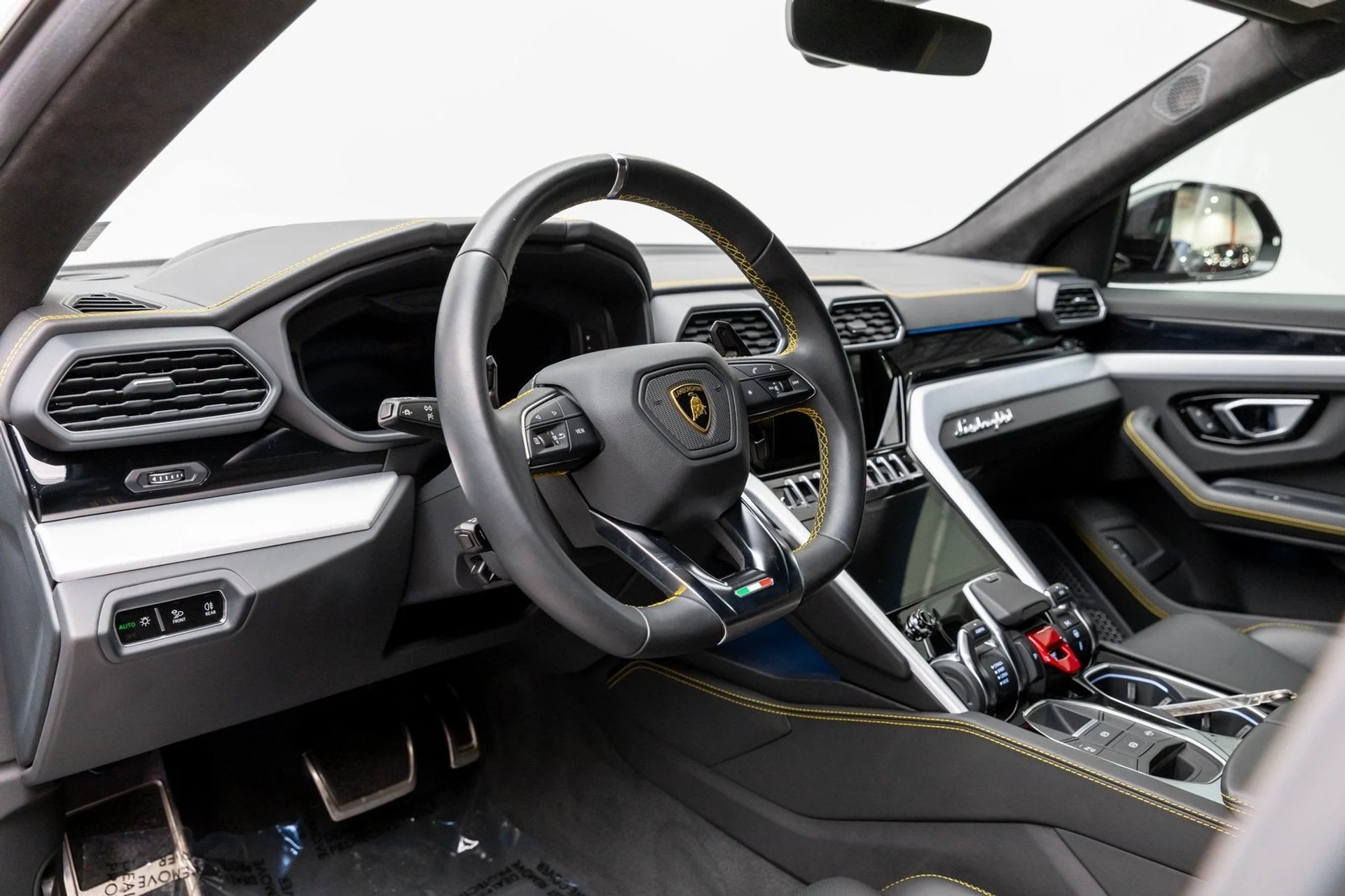 mph001_1739373215_2_f691ca7745