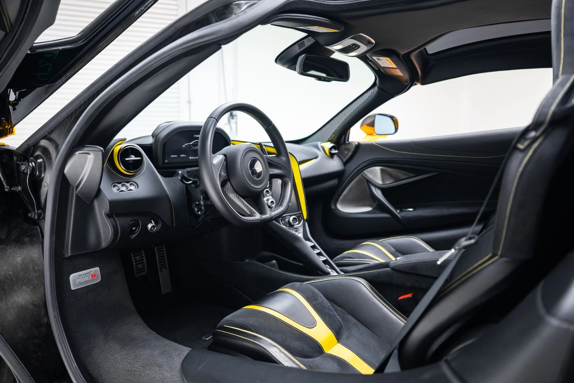 mph001_174203496_Used_2018_Mc_Laren_720_S_Performance_1764709417_a6b1e4df42