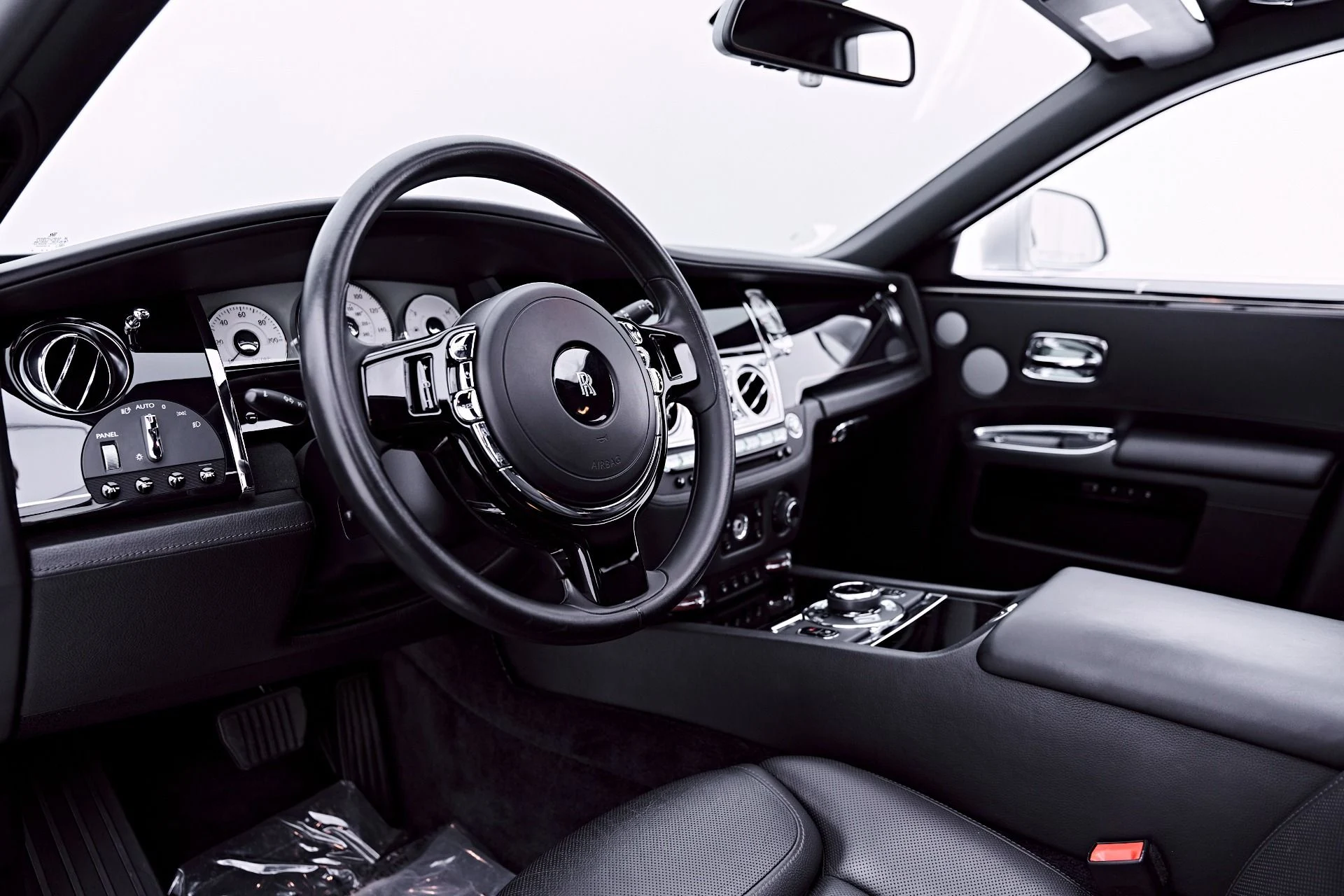 mph001_1744558965_Used_2015_Rolls_Royce_Ghost_Base_1783648134_fc2b1f24bd