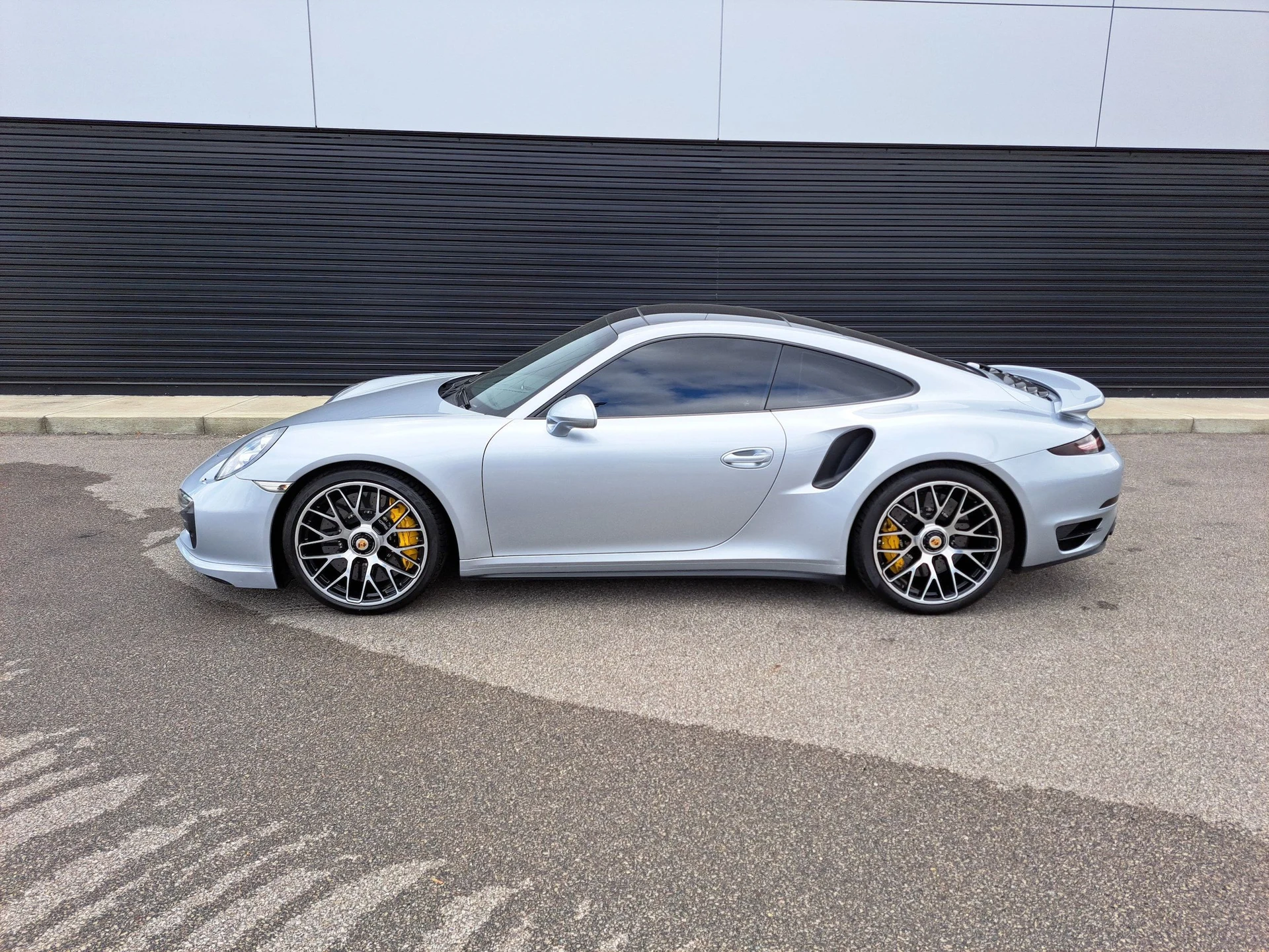 mph001_1748490173_2d4d05aeaa47b326067d4b2a97b1e332x_7ff7da3c60