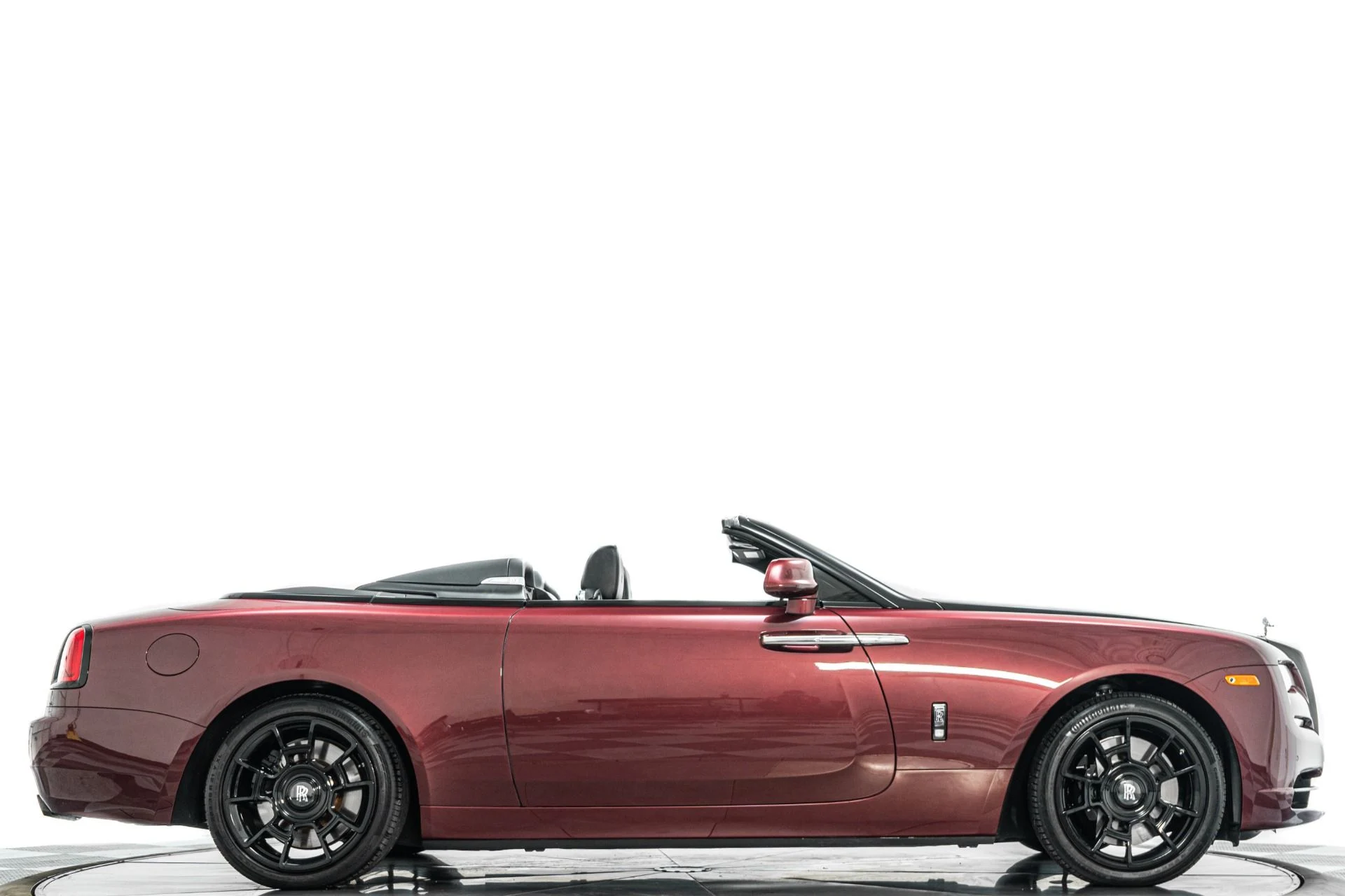 mph001_1749733215_Used_2019_Rolls_Royce_Dawn_Black_Badge_1773688288_0835e49318