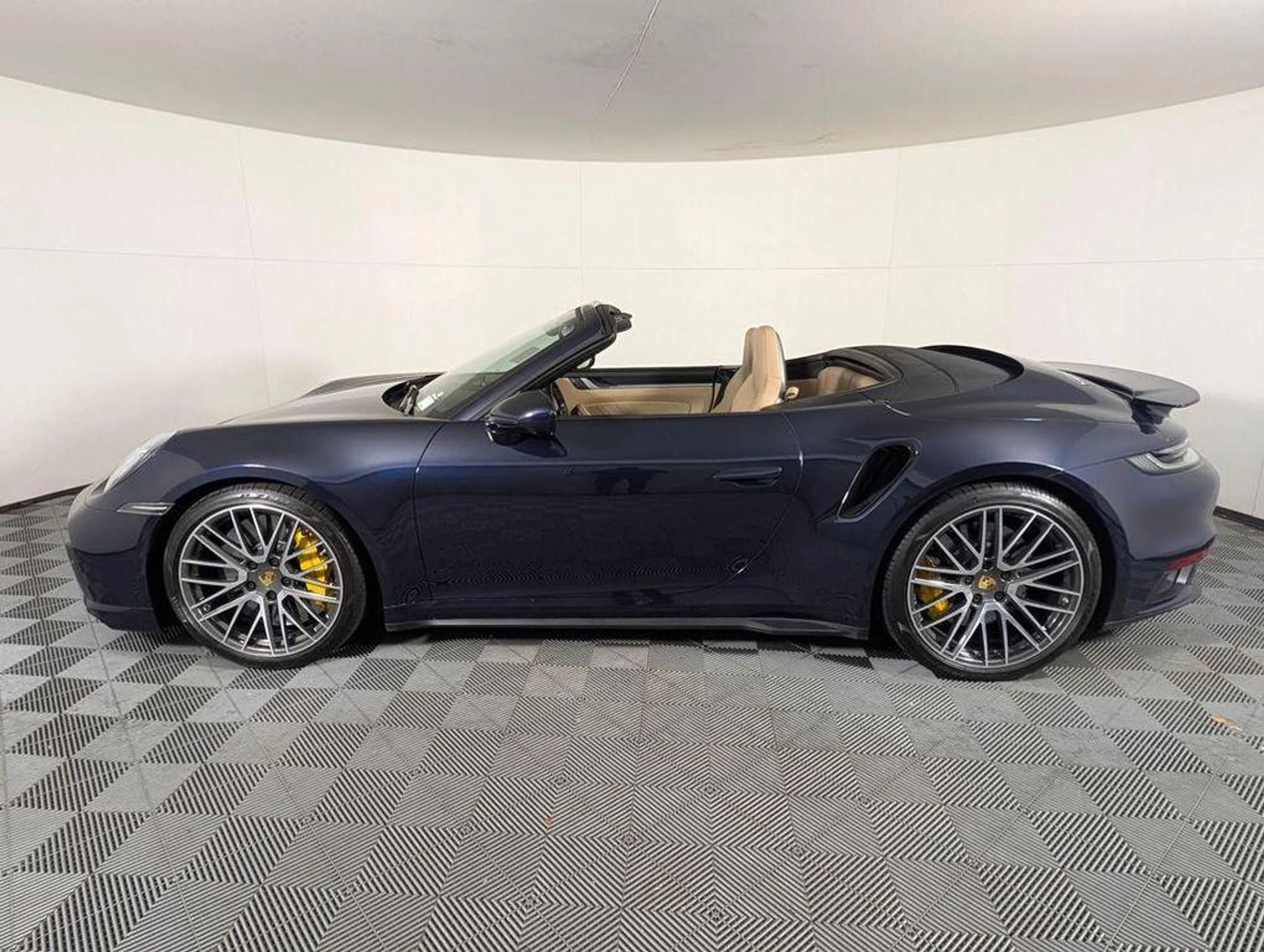 mph001_17525128_W_Po_B1_Oh0c4ezg_Bwh8_WU_3_Se_o_d8e9f56205