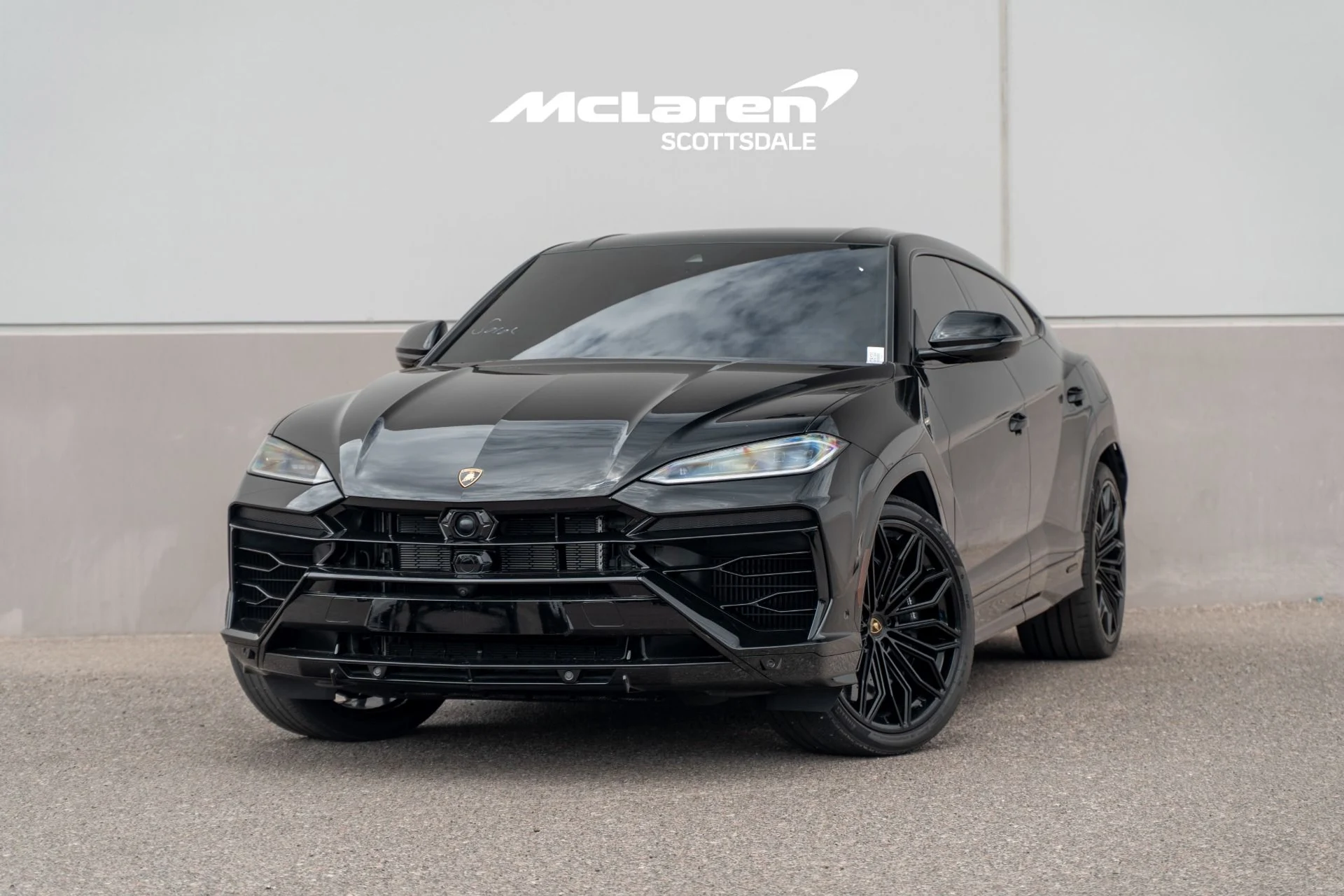 mph001_1755319231_Used_2025_LAMBORGHINI_URUS_SE_1786122966_7cd110178b