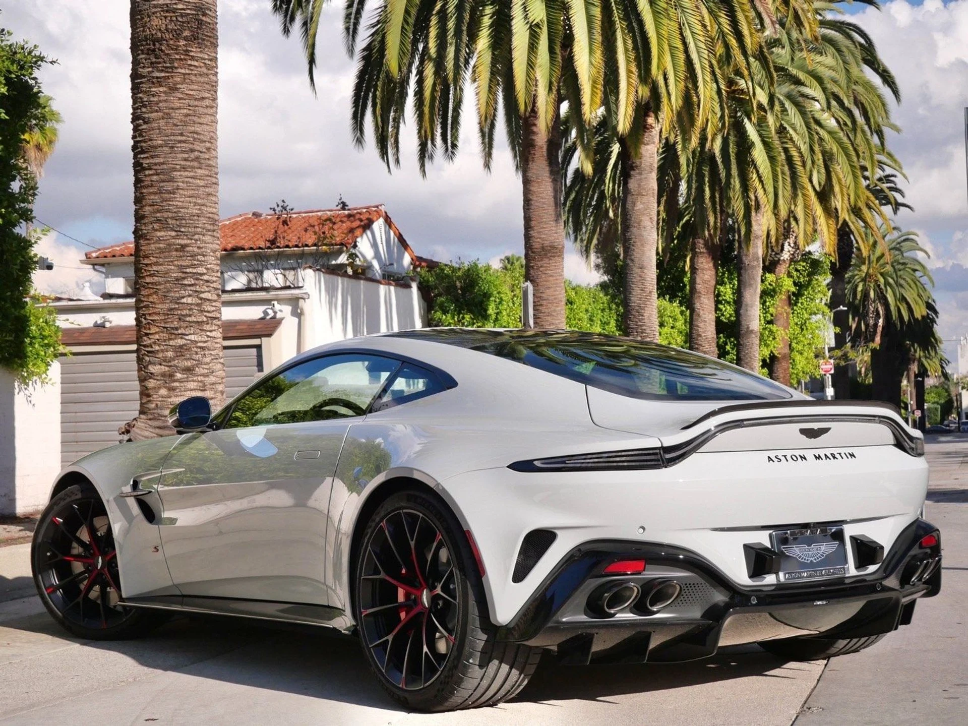 mph001_1761785503_7e27cea66fe39993eb33adde9478fd79x_898fd6e9c0