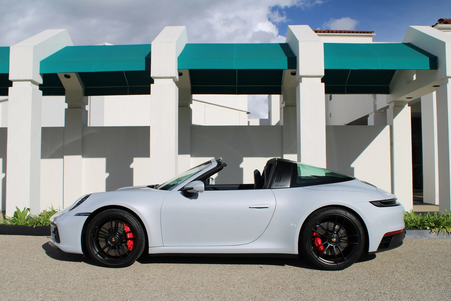 mph001_1769524297_471c10802656c041584fd04f9f13f541x_f43347ce69