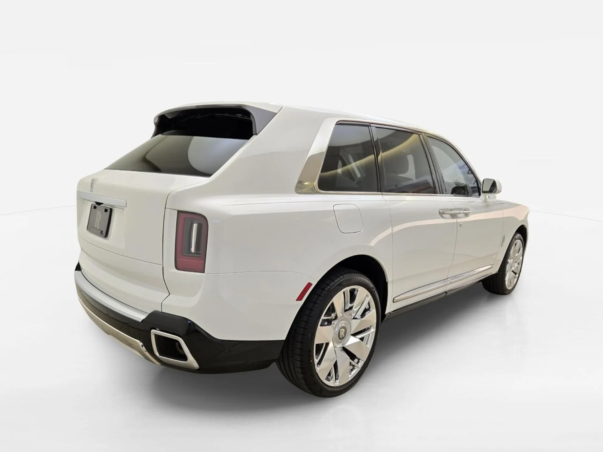 mph001_177483313_New_2027_Rolls_Royce_Cullinan_1792818899_bbb34808c0