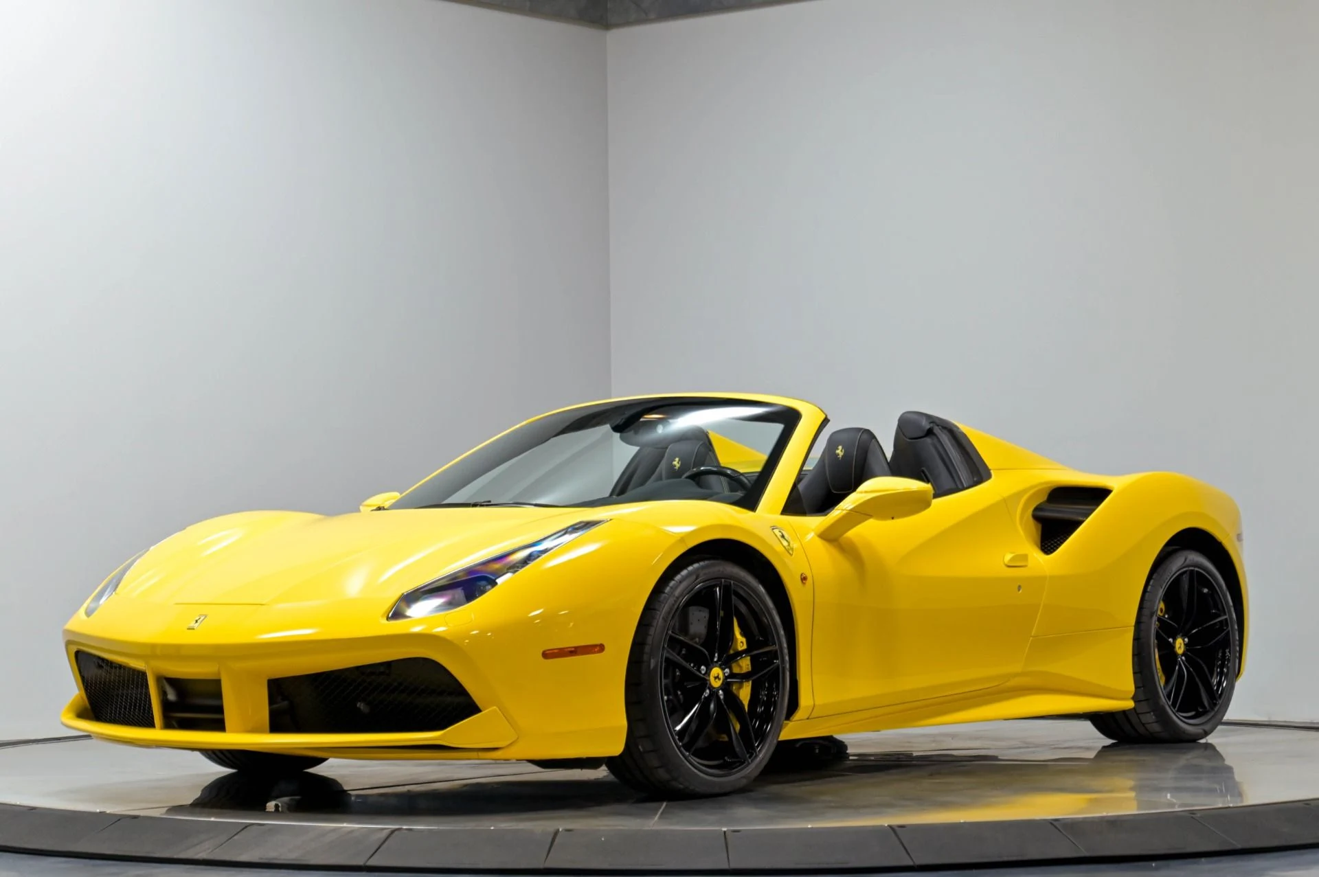 mph001_1775312712_Used_2017_Ferrari_488_Spider_1782313917_a880095708