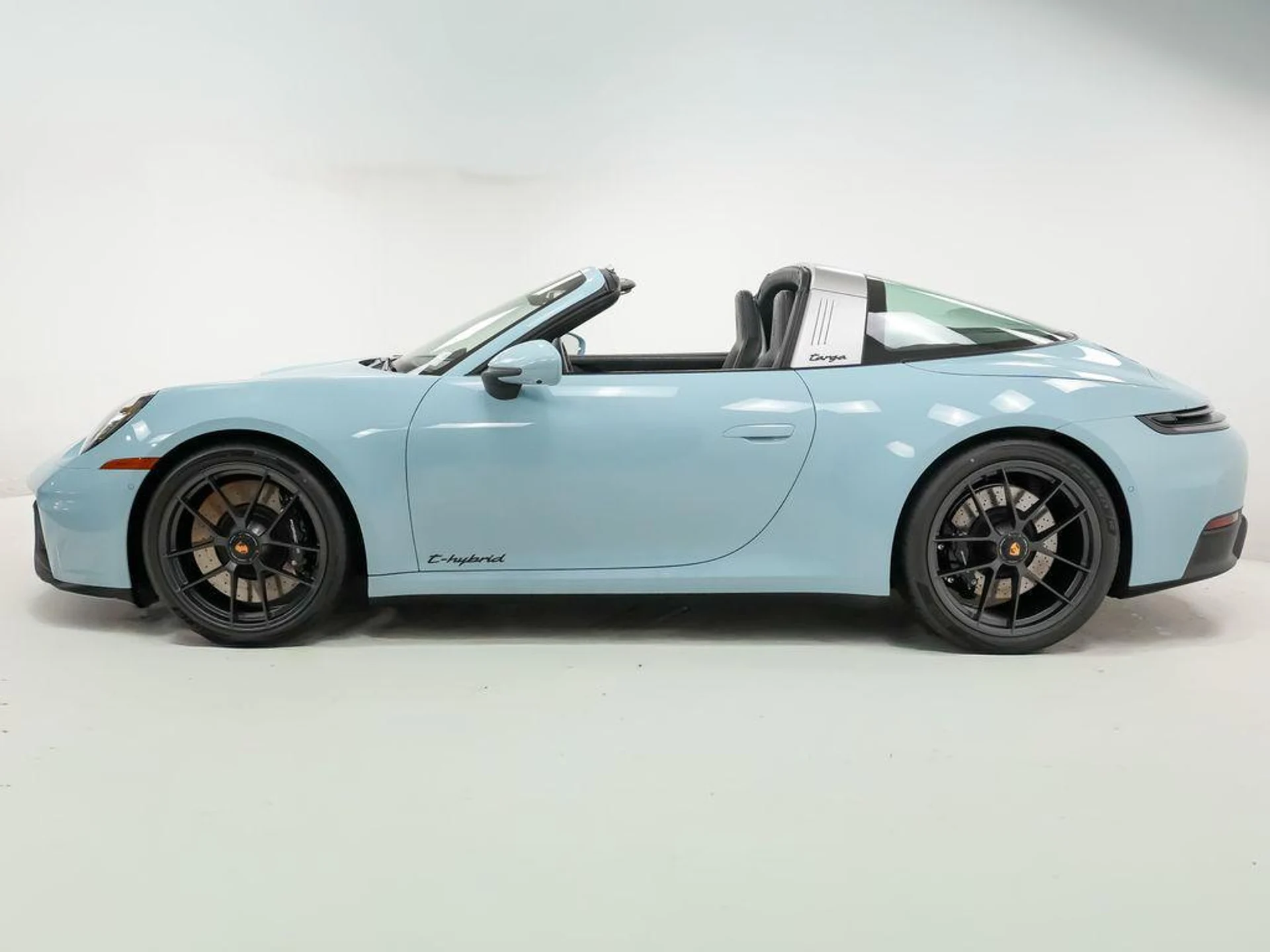 mph001_1793795417_75i30xyu67zt0_Et62_XH_4_M_Bct_Y_Ic_e5a81fa2df