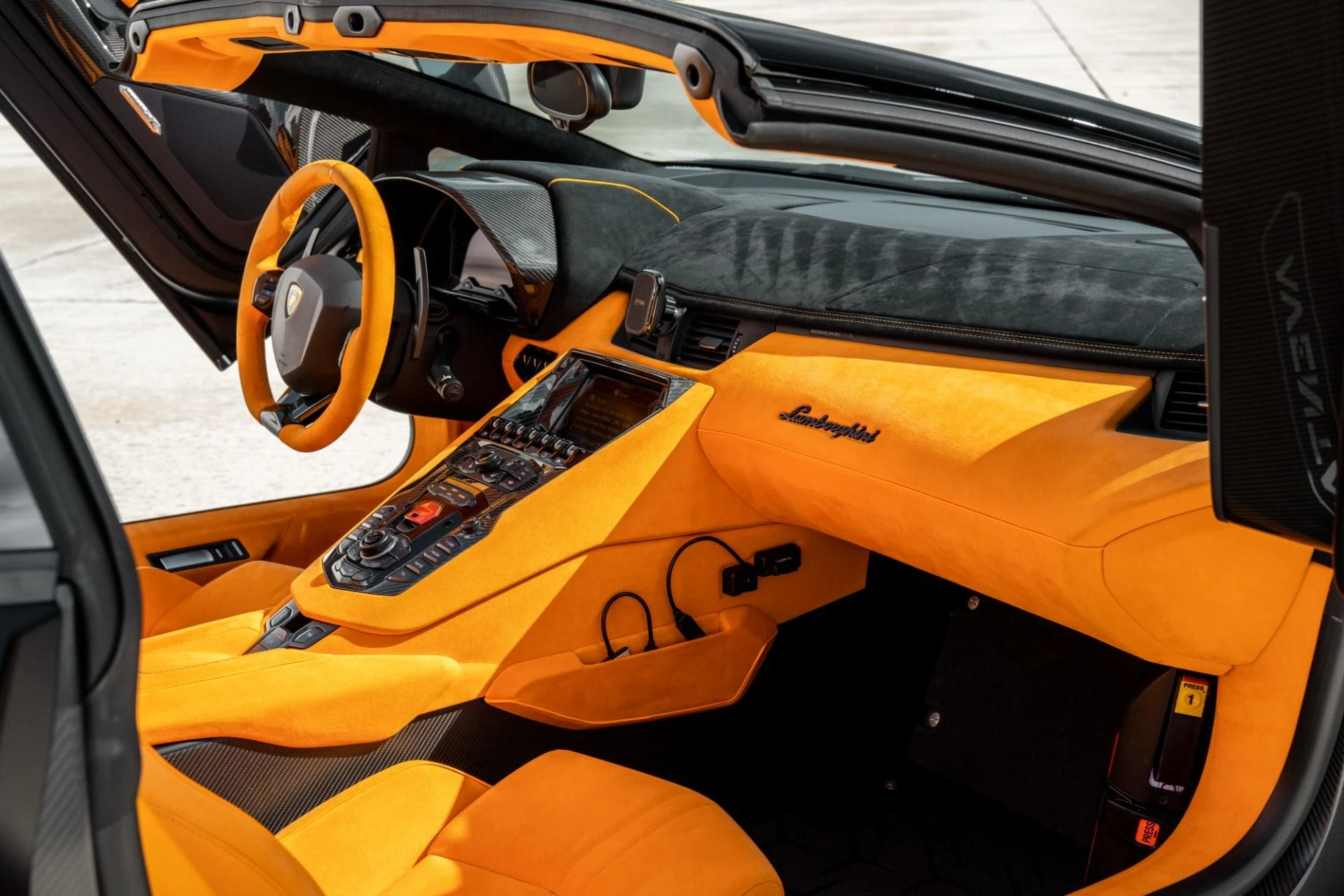 mph001_1794356332_Used_2020_Lamborghini_Aventador_SVJ_w_Hermes_Orange_Factory_Interior_Over_110_K_in_Options80_K_in_Mods_1672876014_f2fd74ca10