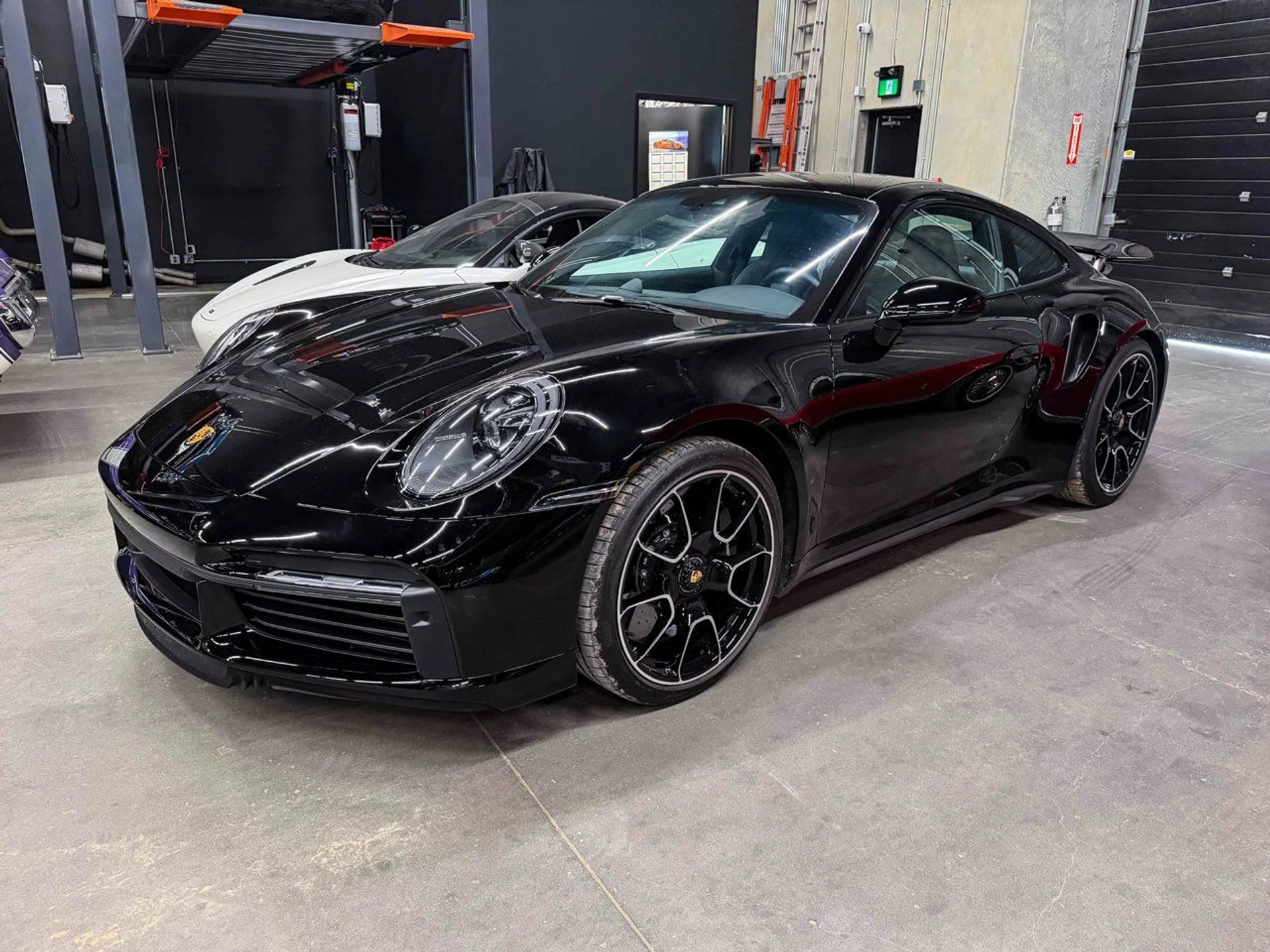mph001_1799603554_porsche_911_2022_ee6d01a772