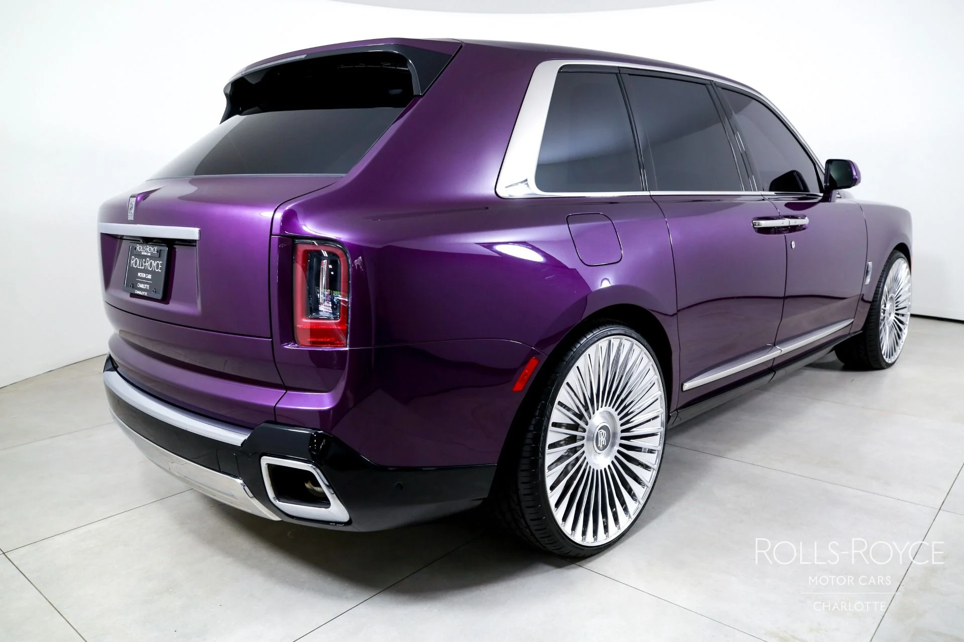 mph001_1812253427_Used_2025_Rolls_Royce_Cullinan_1751556897_ac8127b964