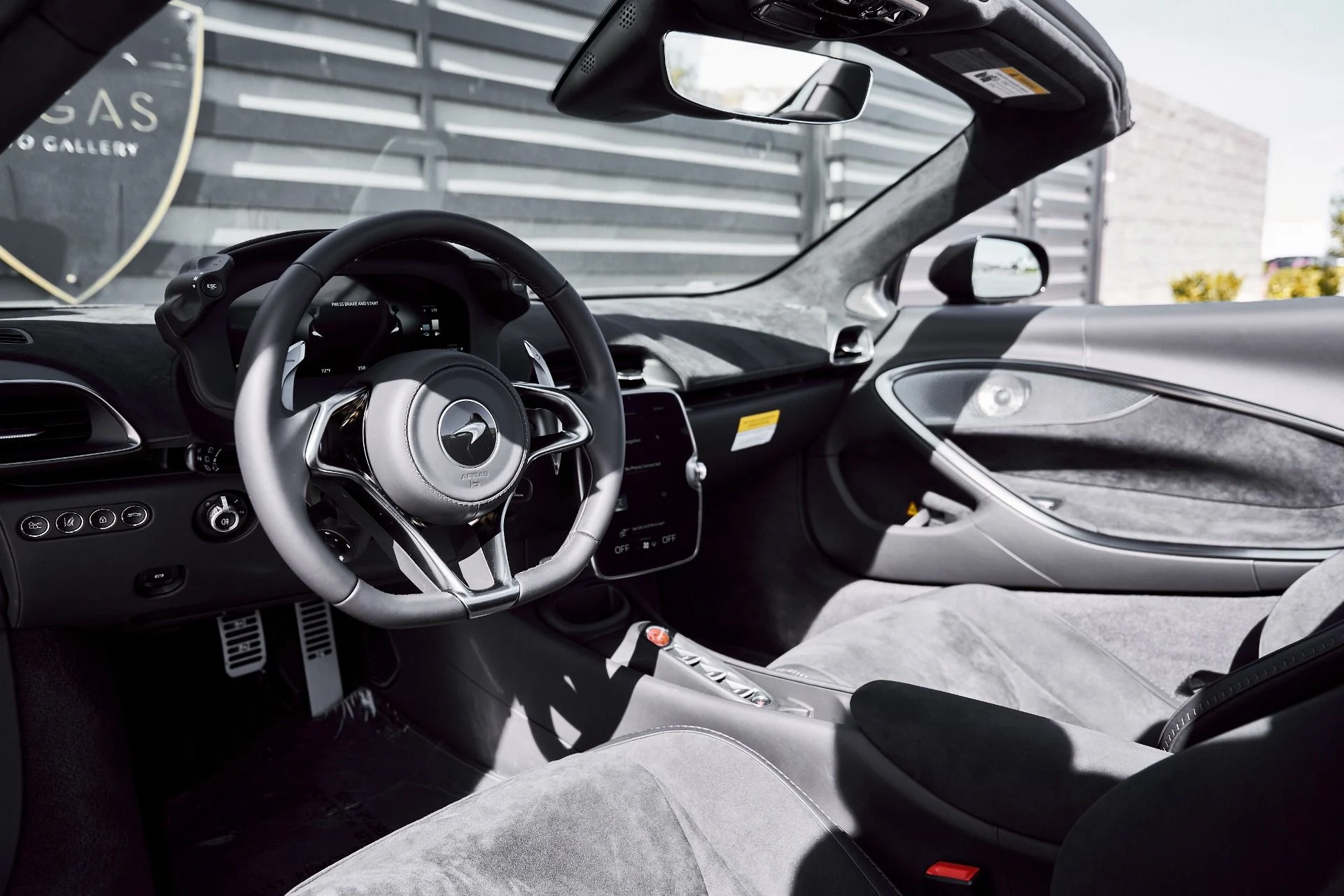 mph001_1822980128_Used_2025_Mc_Laren_Artura_Performance_1772246861_c437f75b66