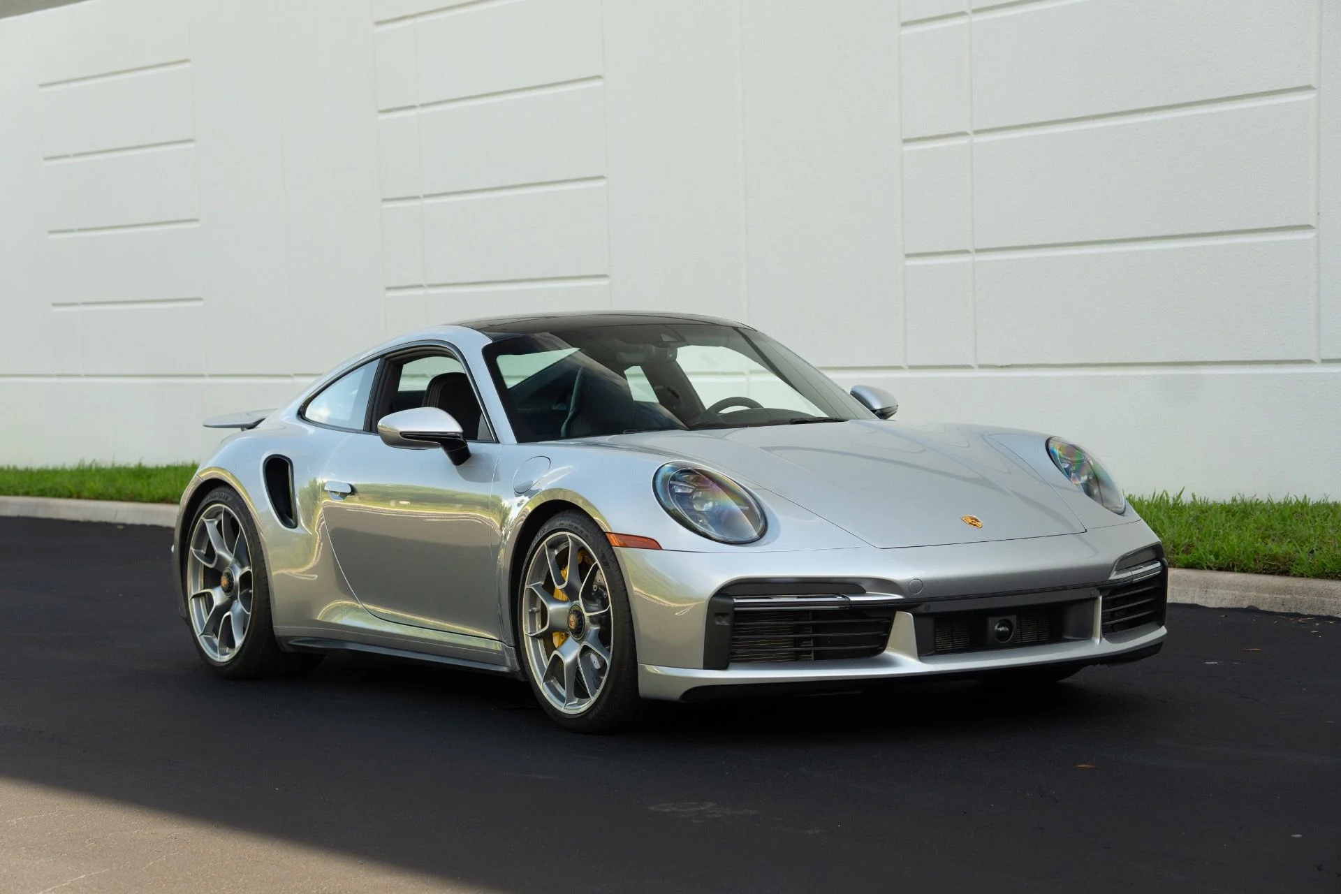 mph001_1824814117_Used_2021_Porsche_911_Turbo_S_1758737347_778b0ee4b6