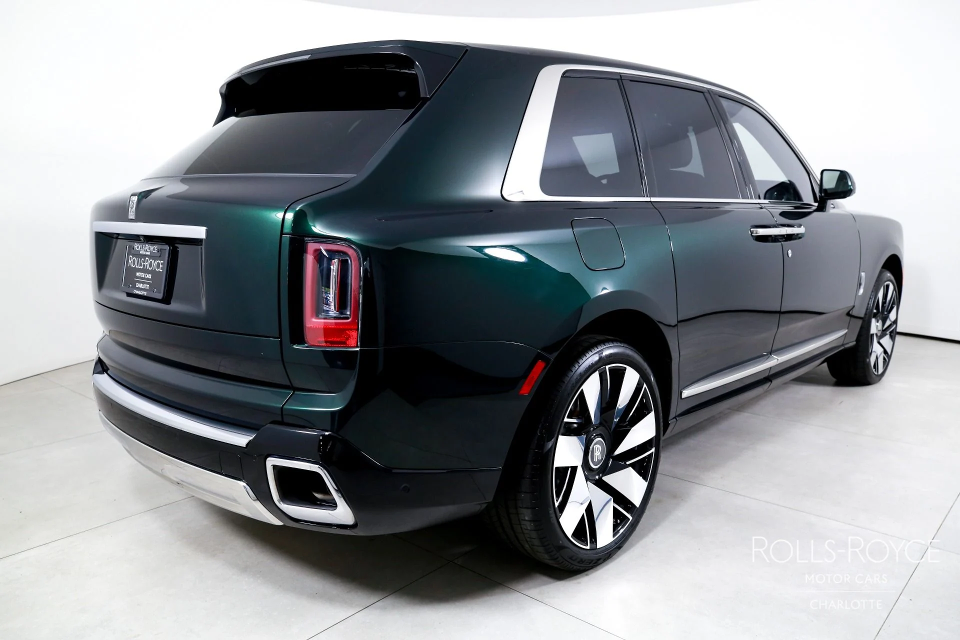 mph001_1828367179_Used_2026_Rolls_Royce_Cullinan_1782492923_21c2f69203