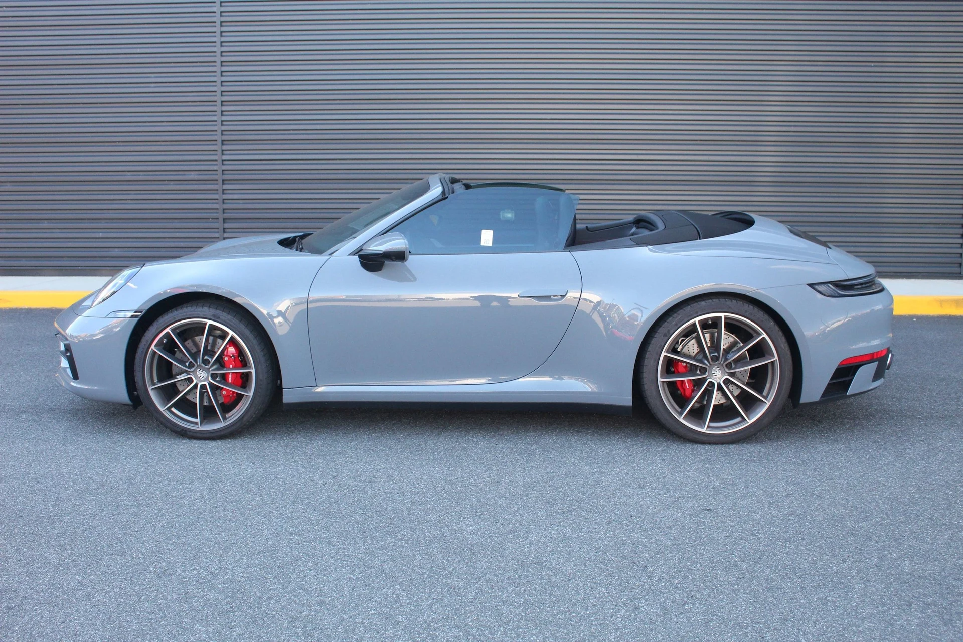 mph001_183465630_c7a3694be7576e5c21cb72eaa11f7d4ax_998b9d8e06