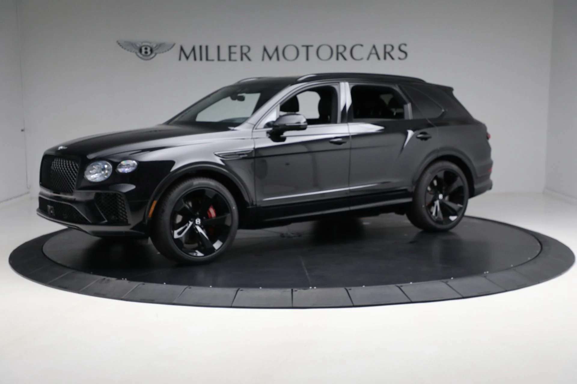 mph001_1837221280_Used_2024_Bentley_Bentayga_V8_854421d4e4