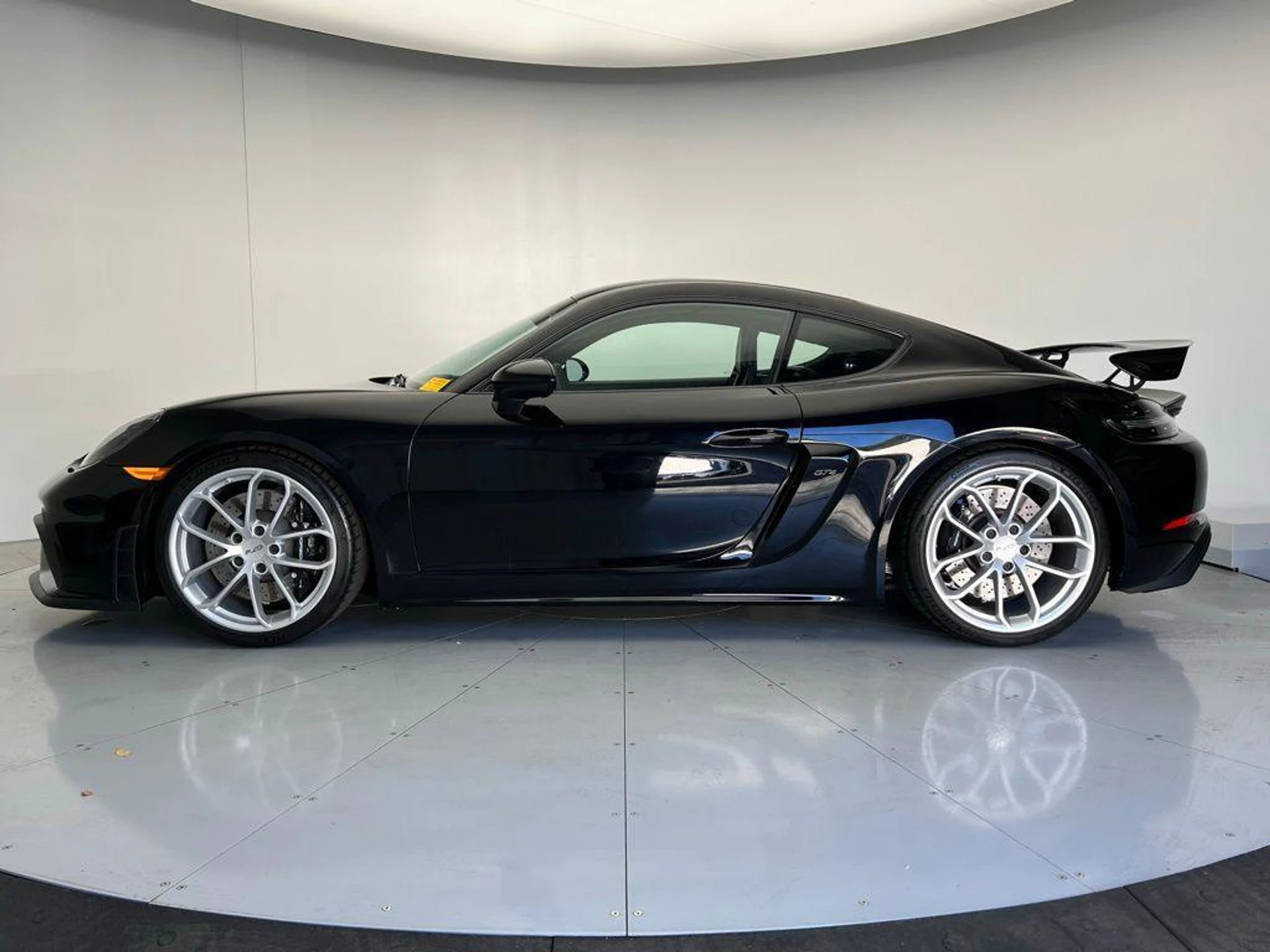 mph001_1840069186_d_Wmq_W0_Vf_R25a_Oe_Czs_P_Ofy_Aly_XM_eccd2f1130