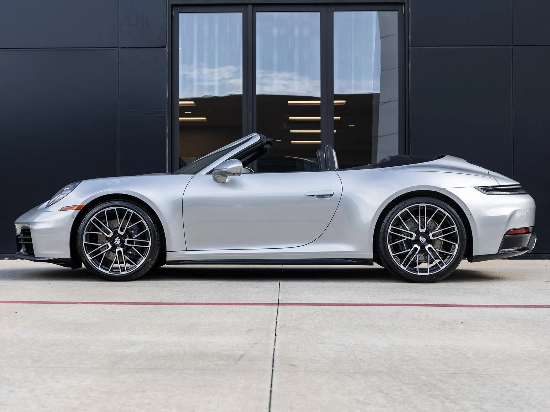 mph001_184062972_2_51849a49f4