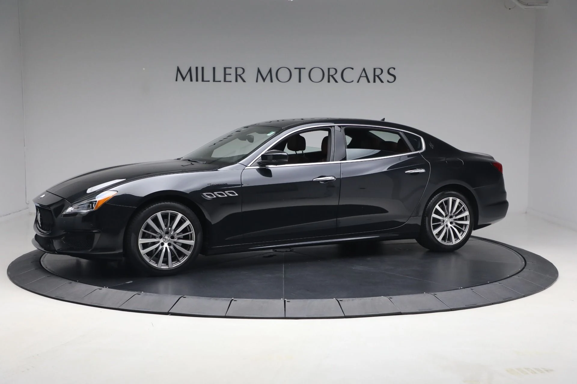 mph001_1846741448_Used_2022_Maserati_Quattroporte_Modena_Q4_1780514632_a6c6a99851