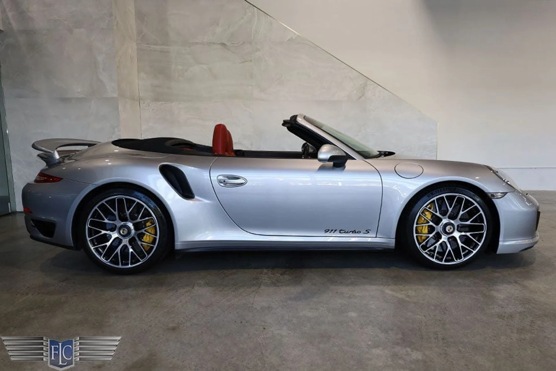 mph001_1849775651_used_2014_porsche_911_turbocabriolet_9689_22886118_2_1024_bf85e3ce47