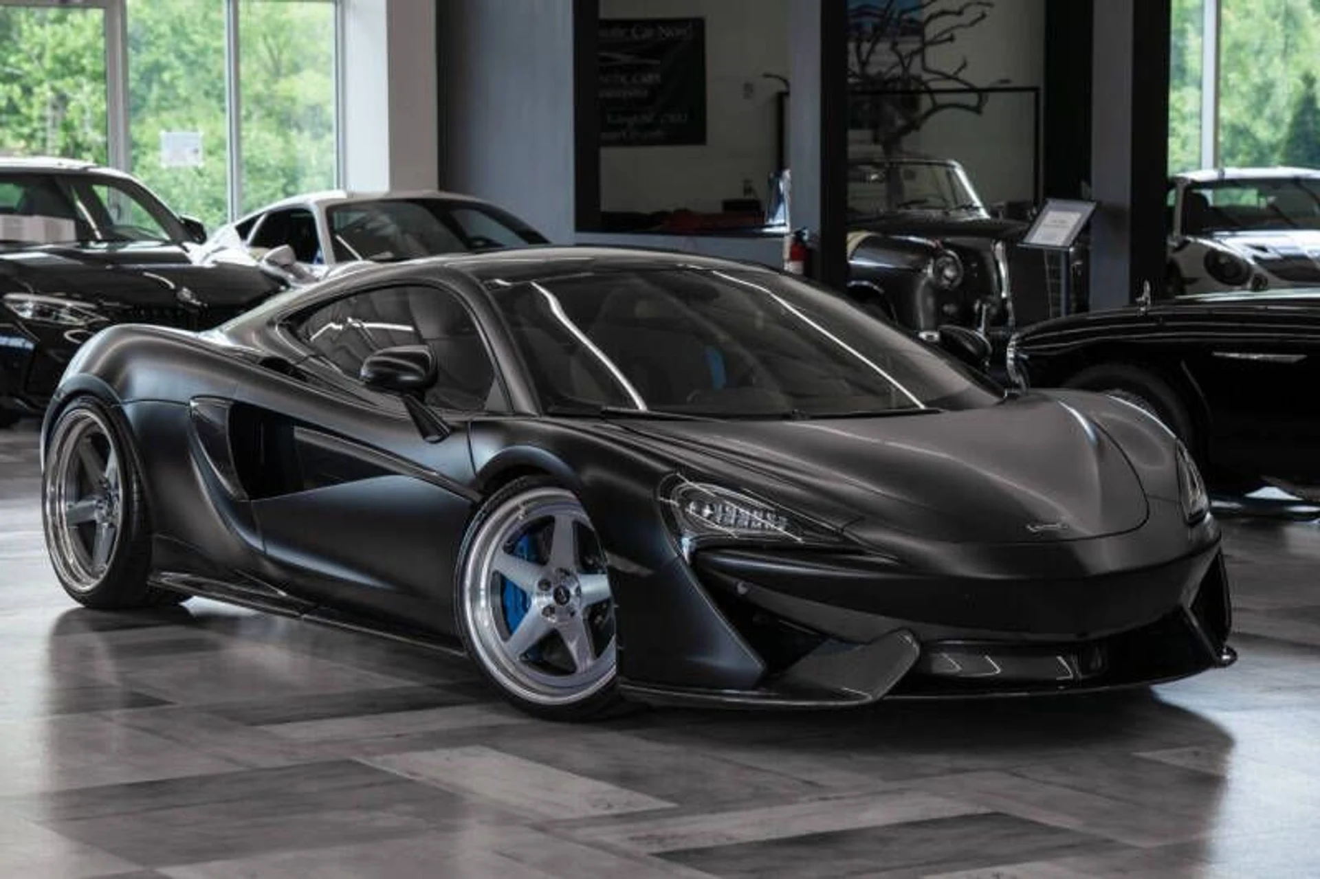 mph001_1855125507_2017_mclaren_570gt_base_2dr_coupe_f1ba2c2d33