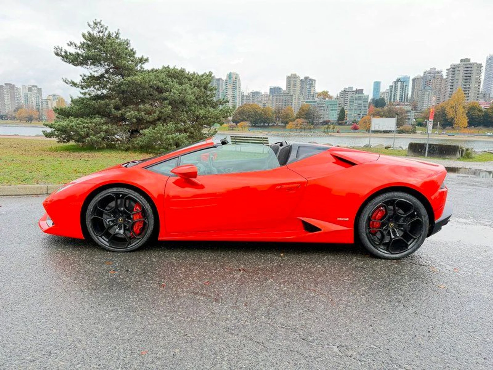mph001_1856270349_39433745_09087_2017_lamborghini_huracan_002_a46ca7be52