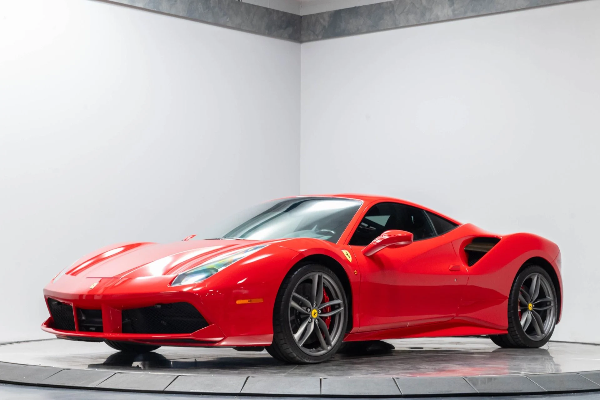 mph001_1859207007_Used_2018_Ferrari_488_GTB_1785189078_164daf646f