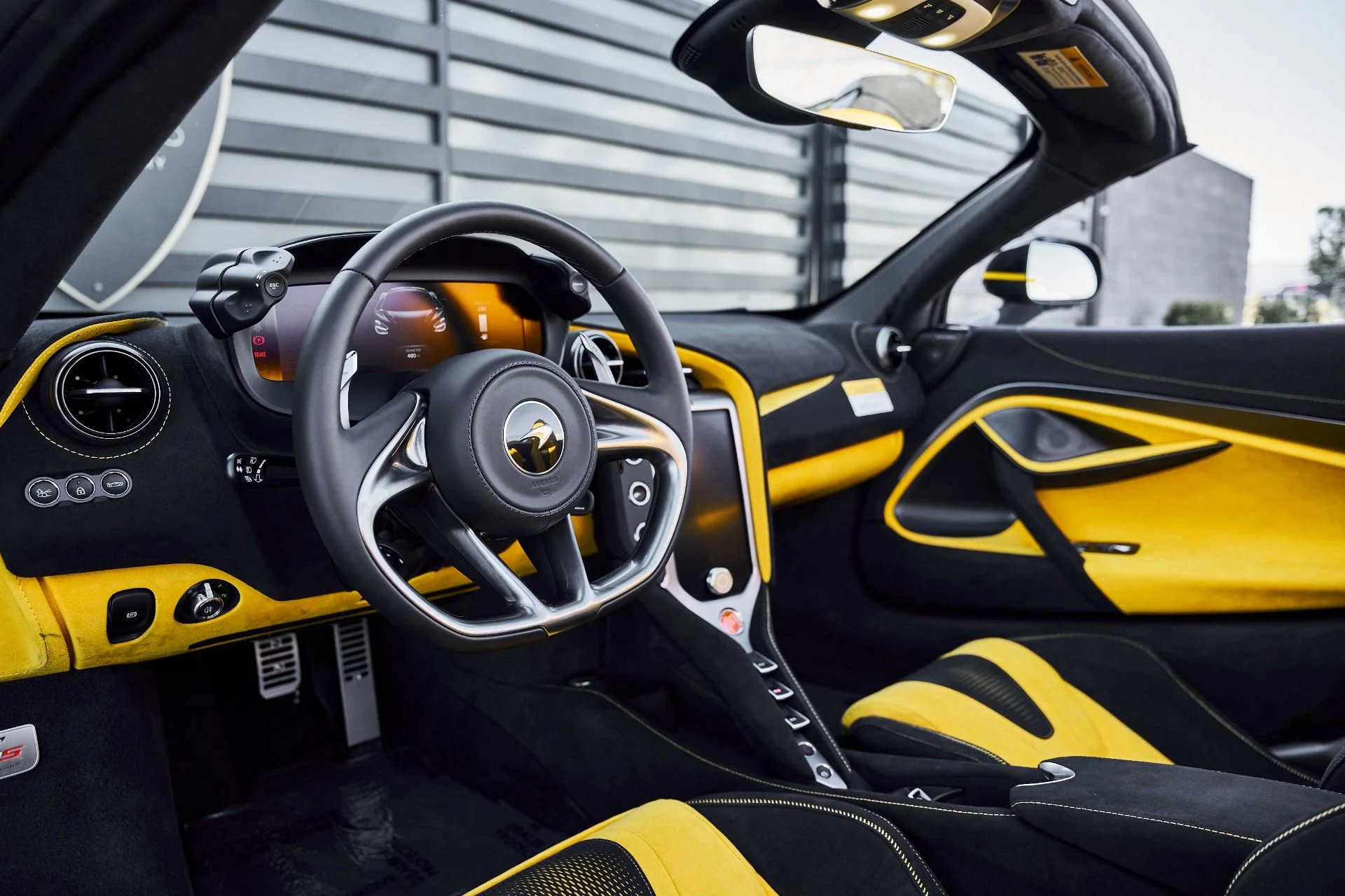 mph001_1870401165_Used_2026_Mc_Laren_750_S_1775868030_ac8872afee