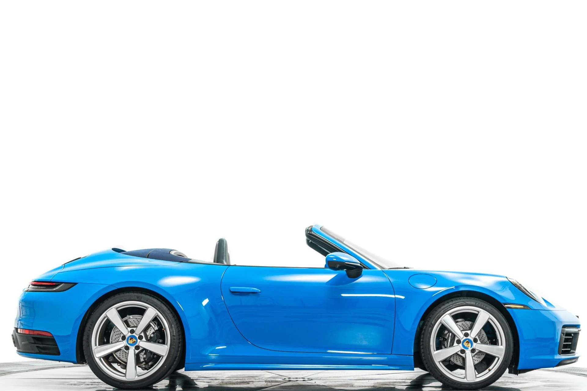mph001_1870408684_Used_2023_Porsche_911_Carrera_Cabriolet_Premium_Package_Sport_Exhaust_1785334582_06b9dd889d