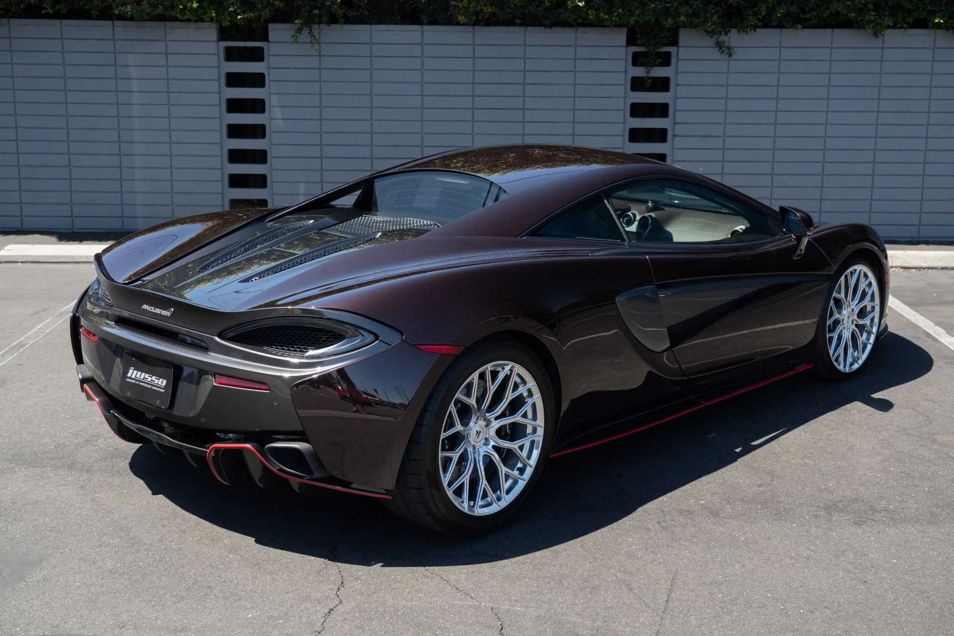 mph001_1875723356_Used_2016_Mc_Laren_570_S_1757091575_15e344ad8d