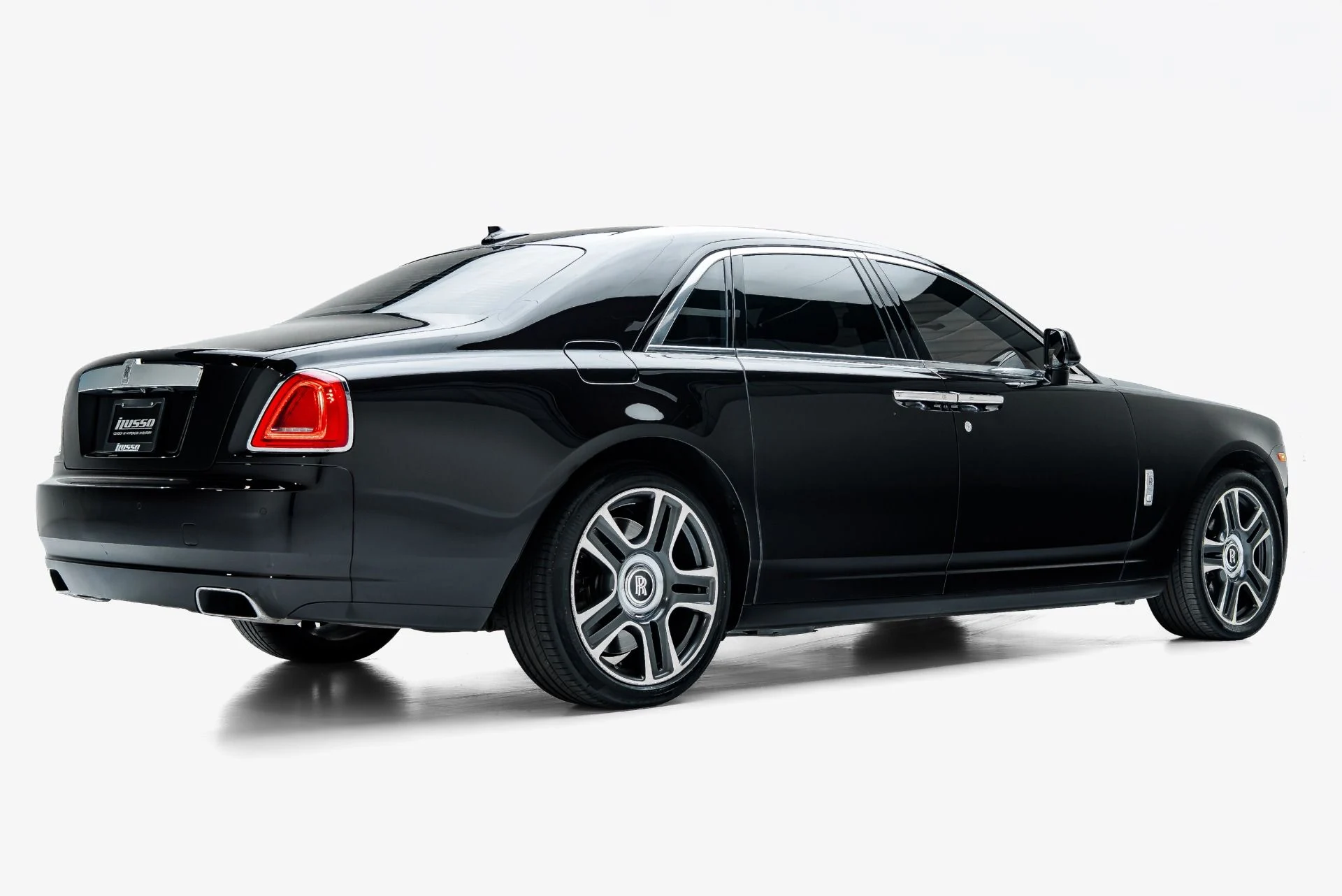 mph001_1882237223_Used_2016_Rolls_Royce_Ghost_1790722730_a54a56612d