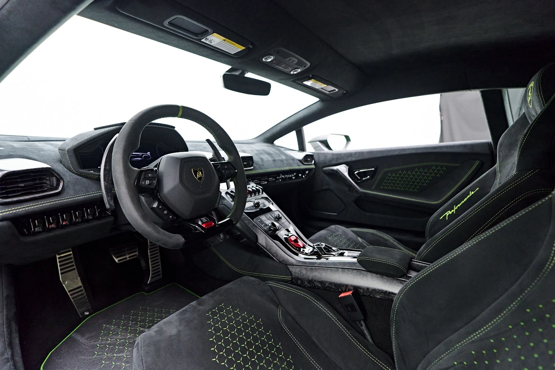 mph001_1894877006_Used_2019_Lamborghini_Huracan_Performante_1757626047_b6c30b3ae2