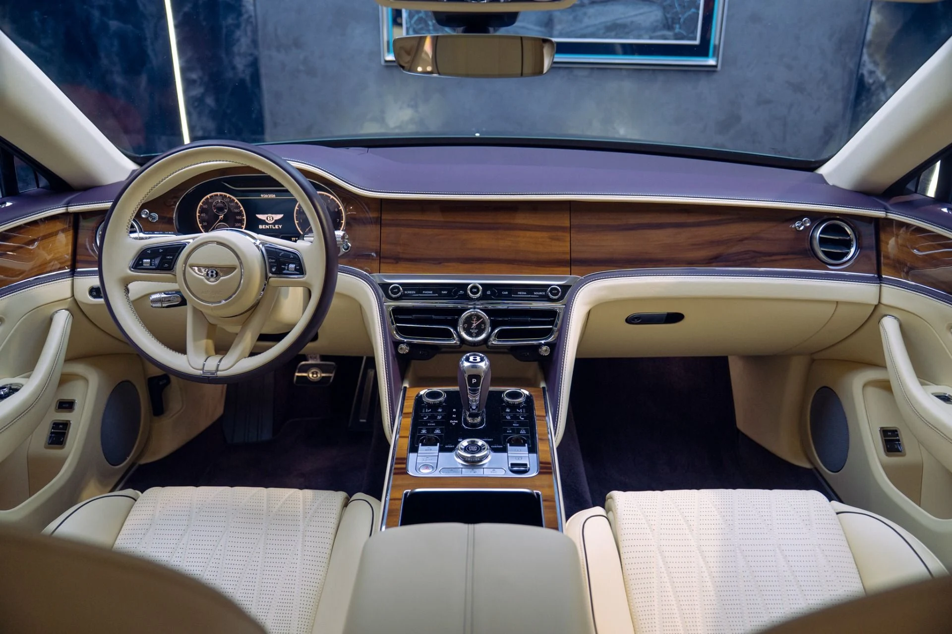 mph001_189632352_Used_2022_Bentley_Flying_Spur_V8_1790700958_497d712a8e