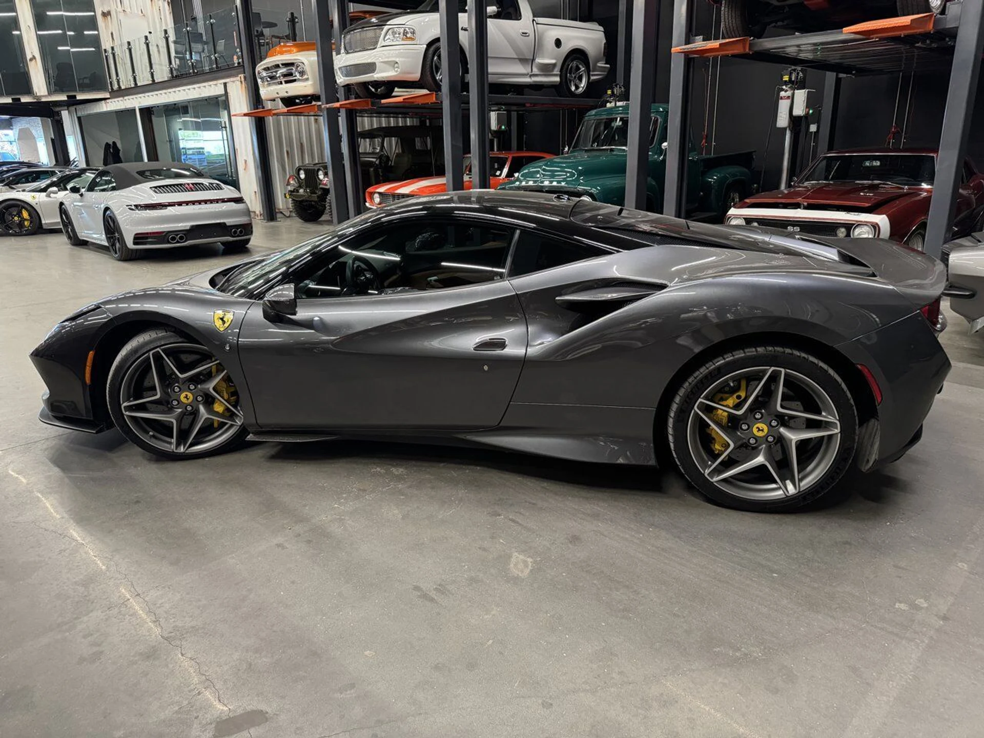 mph001_1897530004_ferrari_f8_tributo_2022_6c596f73cf