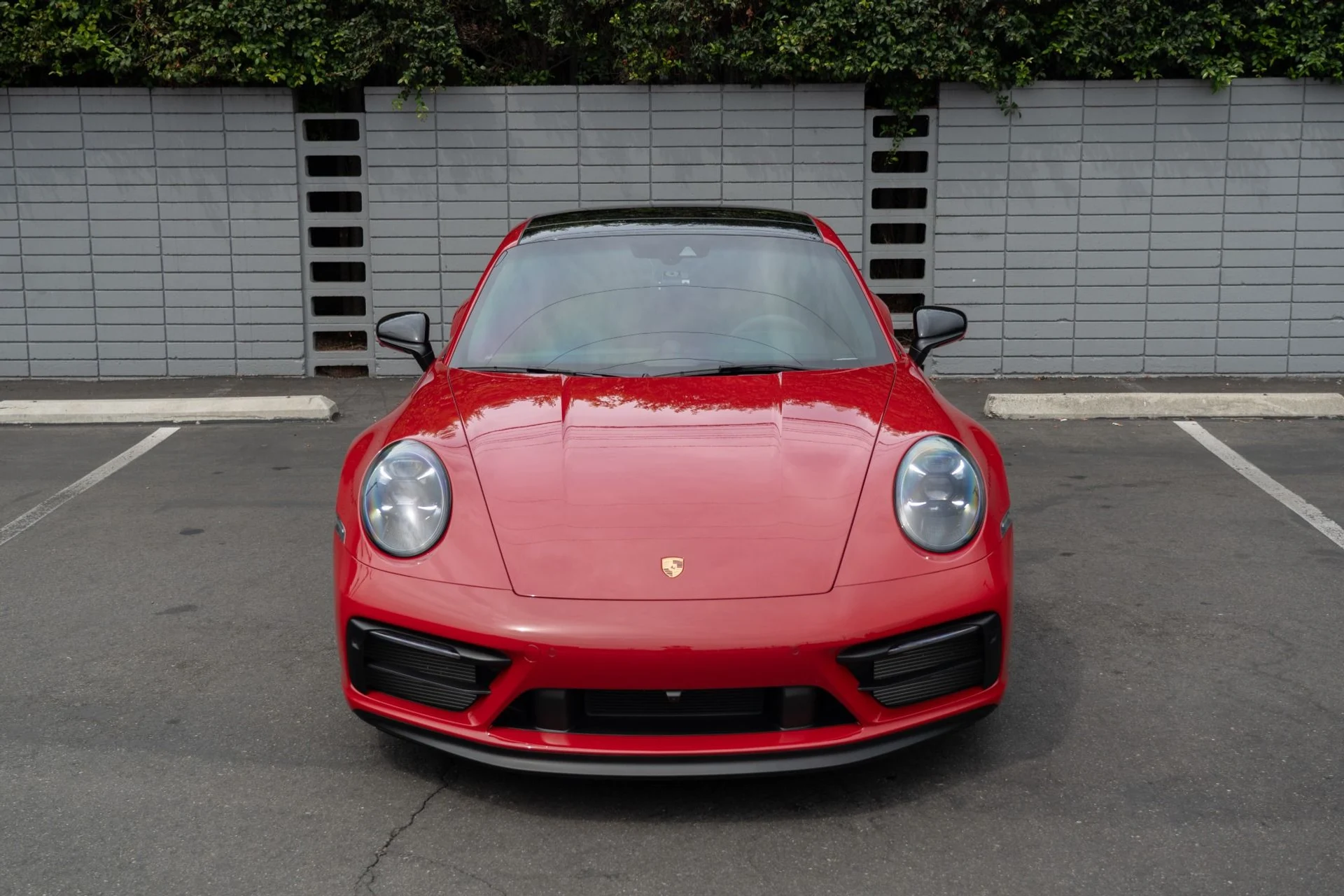 mph001_1908555696_Used_2024_Porsche_911_Carrera_GTS_1756425318_fdc0c6328a
