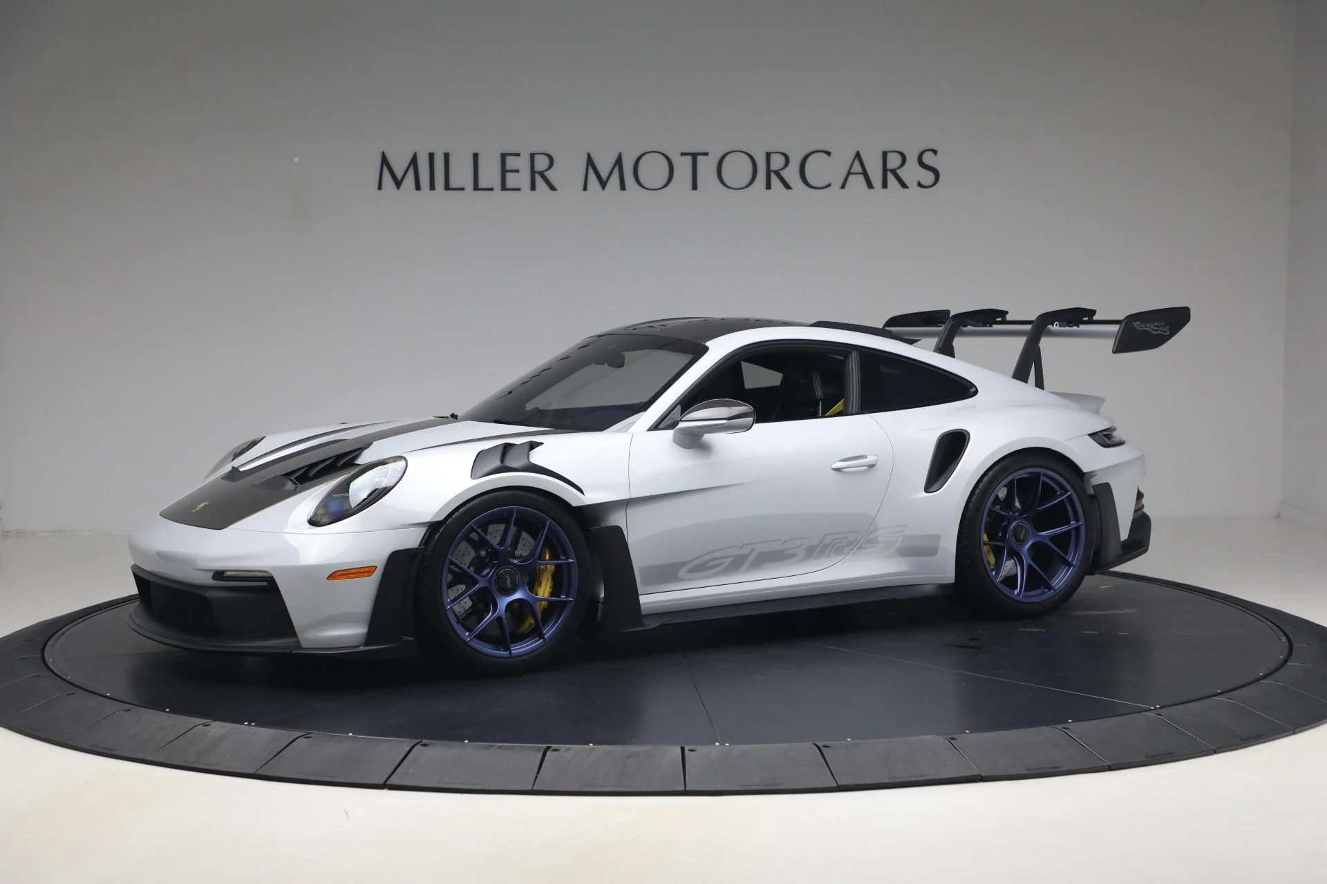 mph001_1910680420_Used_2024_Porsche_911_GT_3_RS_1782768712_9e8e7329ac